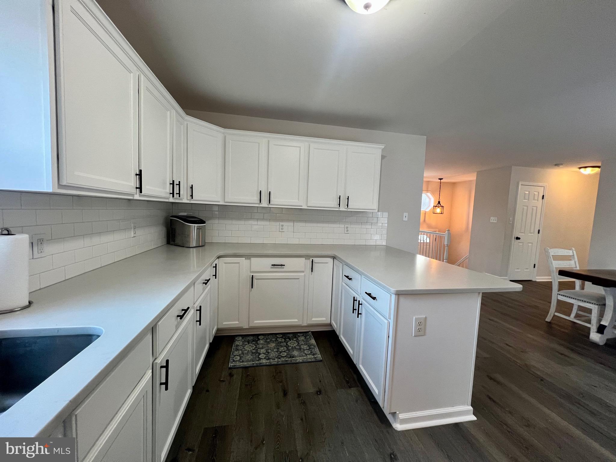 HACKS POINT - Residential