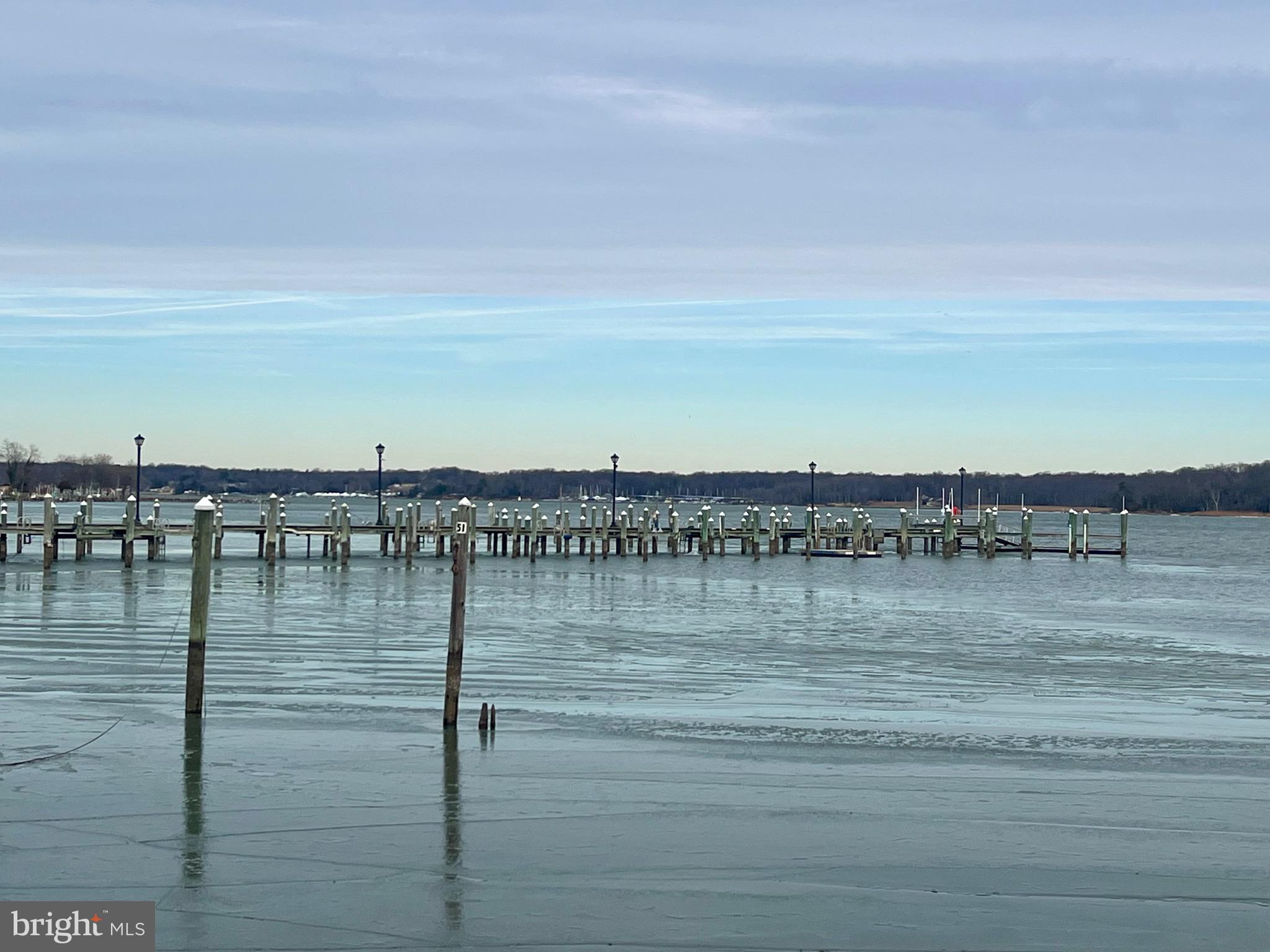 HACKS POINT - Residential