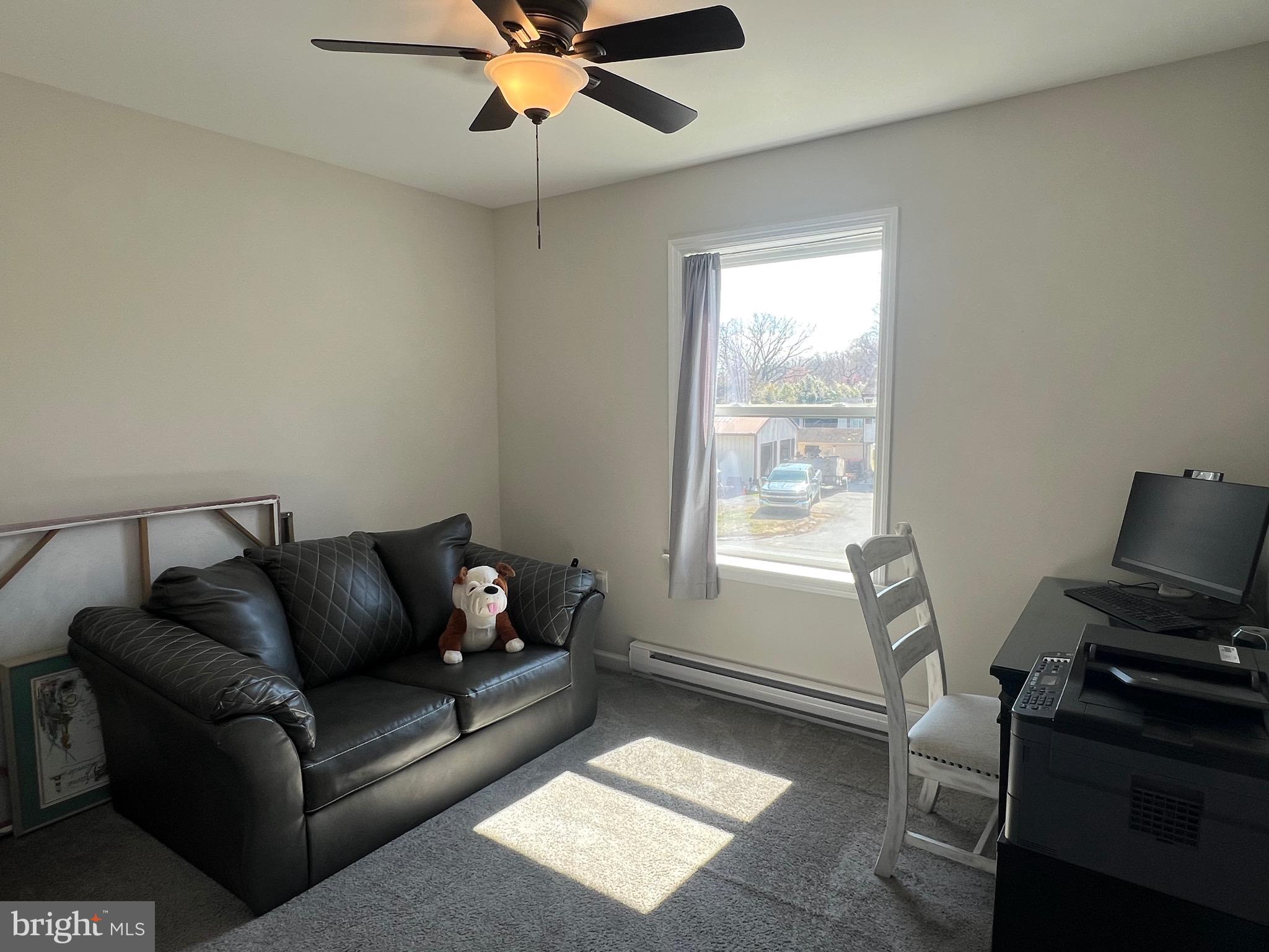 HACKS POINT - Residential