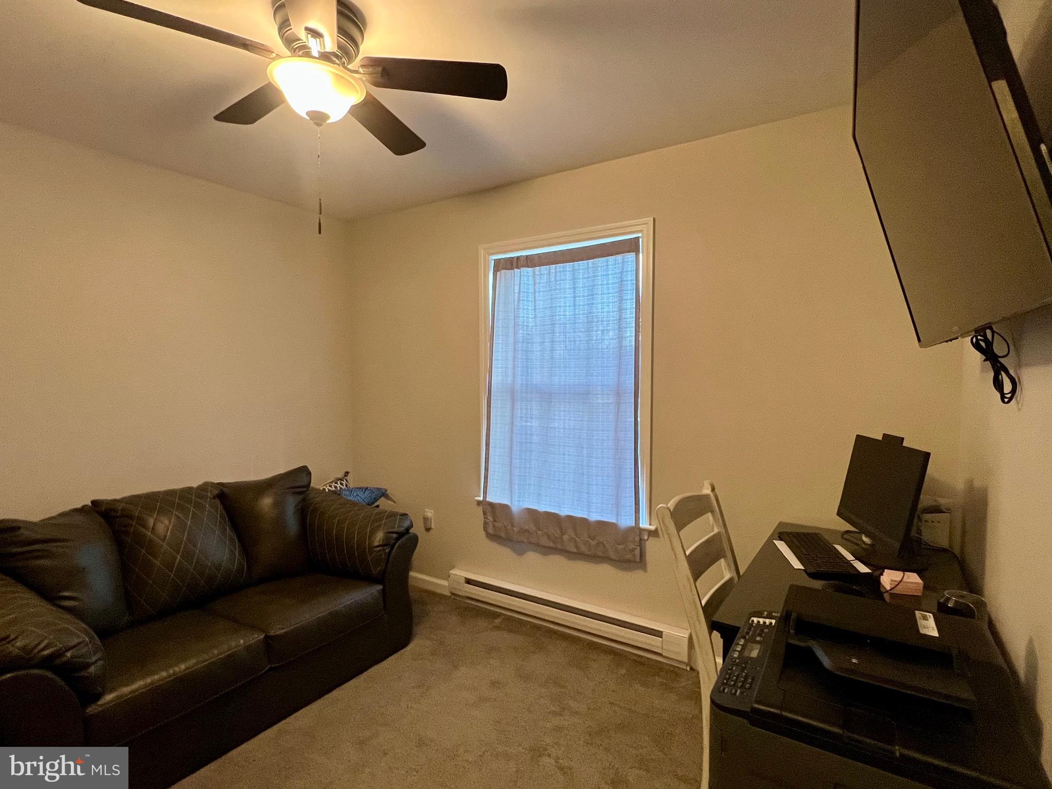 HACKS POINT - Residential