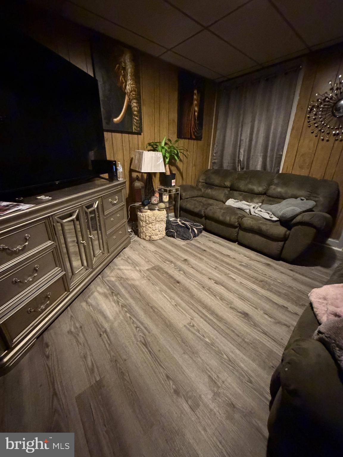 132 W BOUNDARY AVENUE