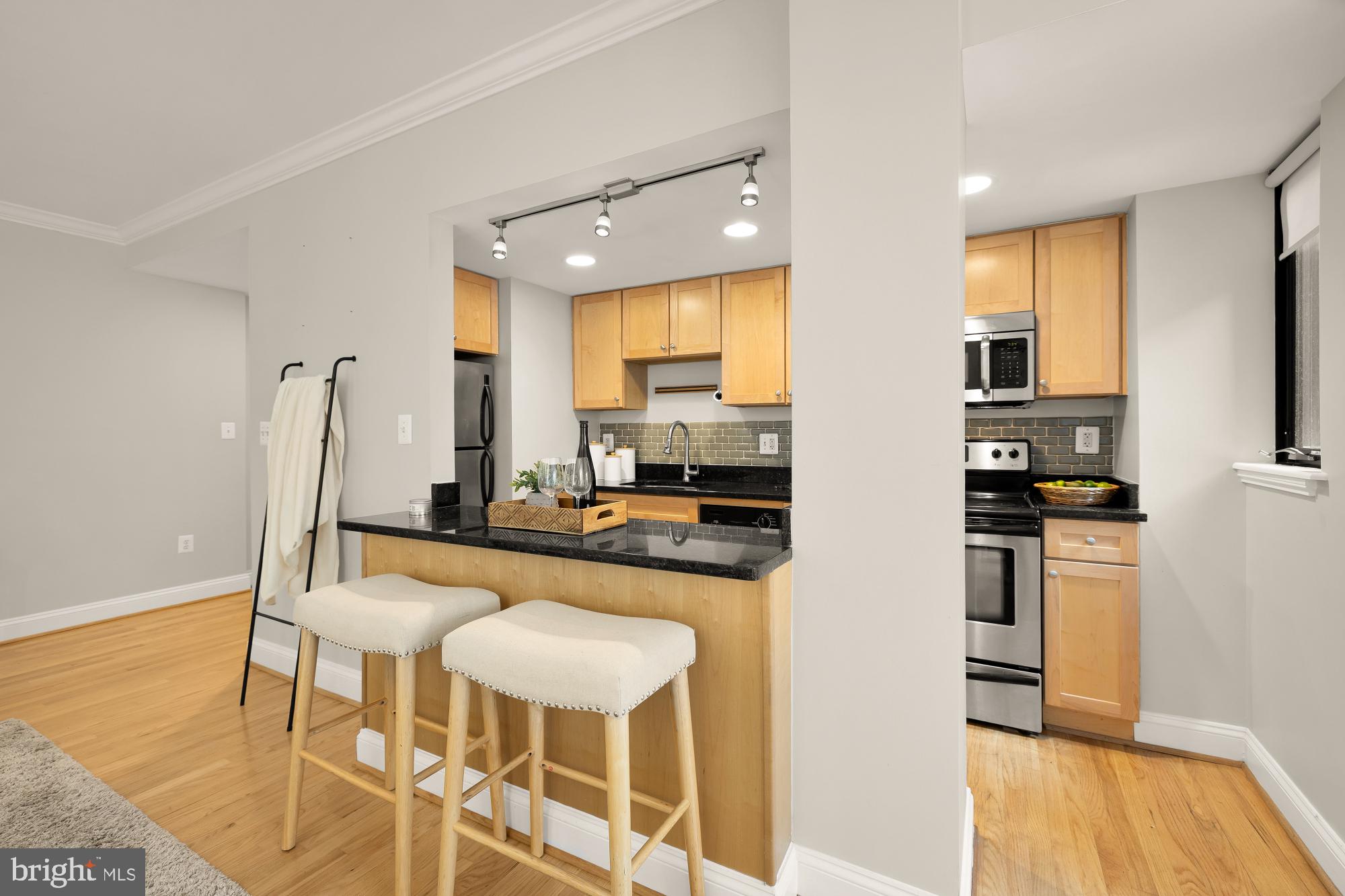1701 16TH ST NW 734