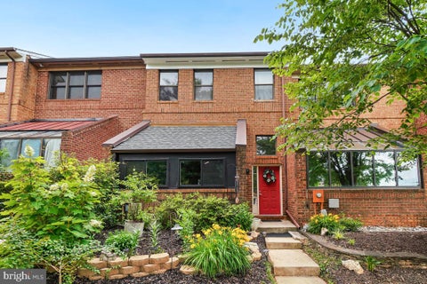 Townhouse For Sale - 20526 Summersong Lane<br/> GERMANTOWN, MD 20874