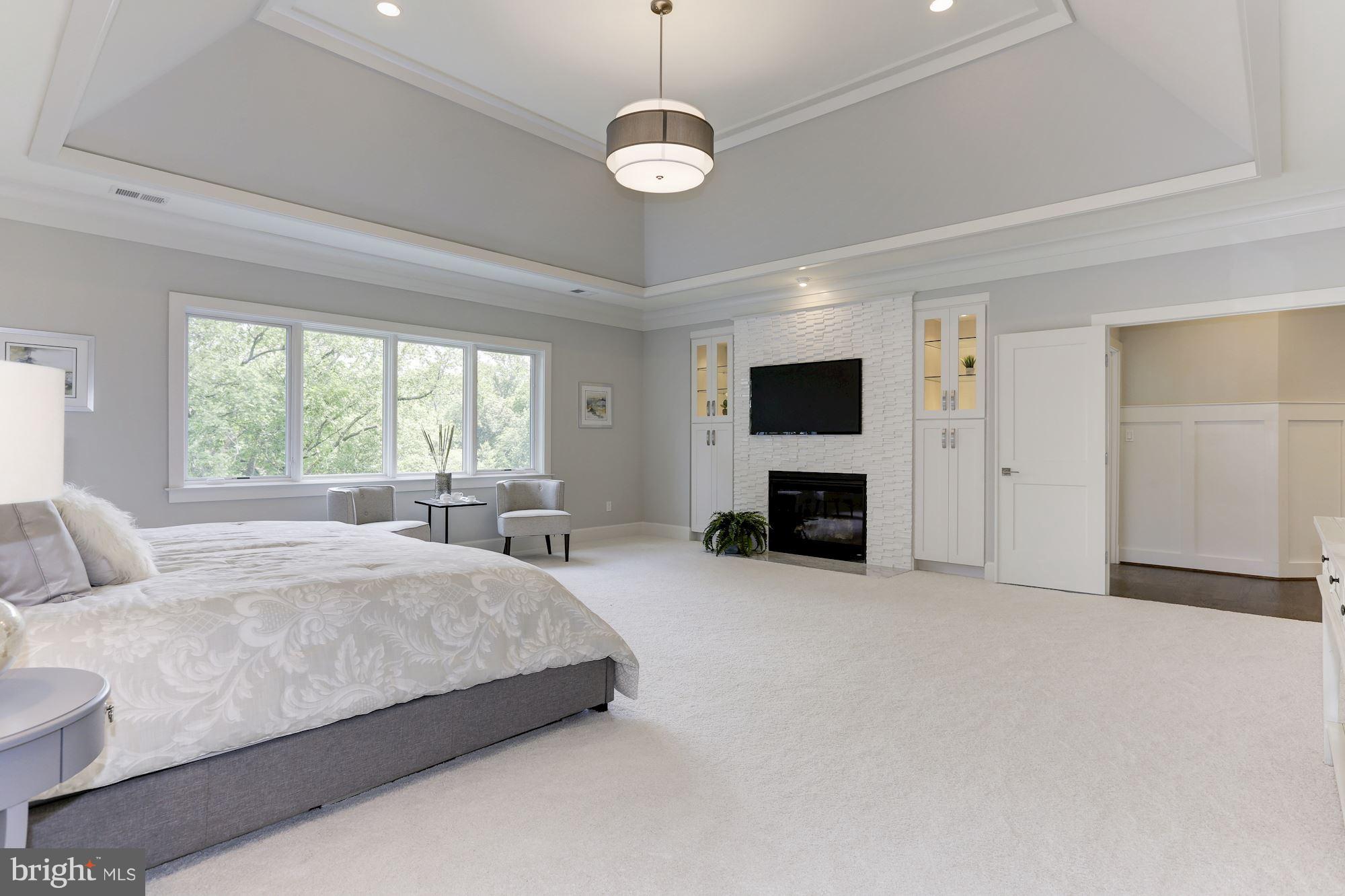 BROYHILLS MCLEAN ESTATES - Residential