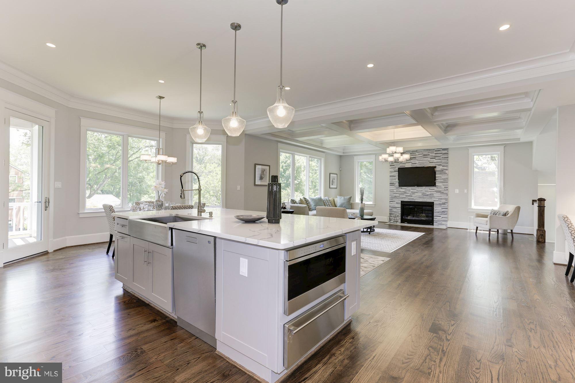 BROYHILLS MCLEAN ESTATES - Residential