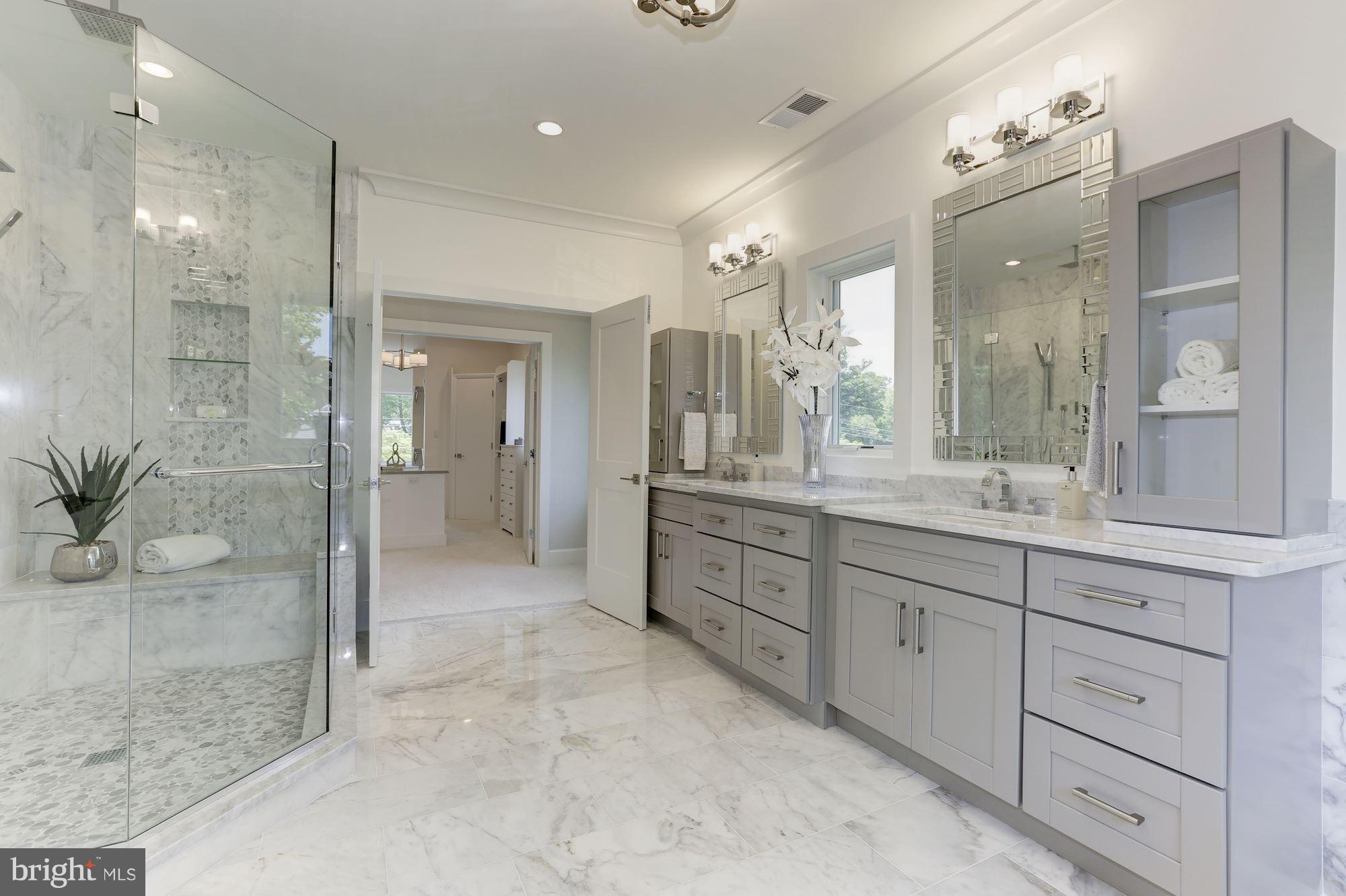 BROYHILLS MCLEAN ESTATES - Residential