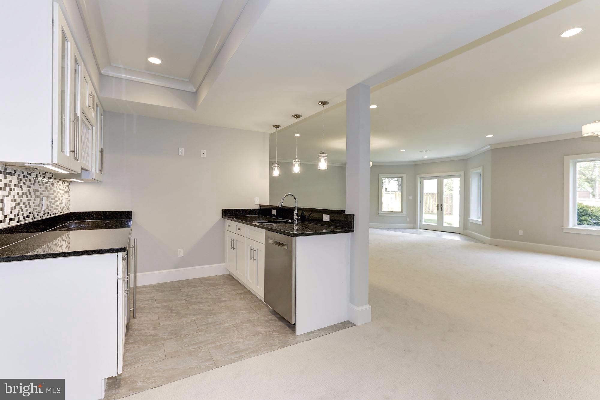 BROYHILLS MCLEAN ESTATES - Residential