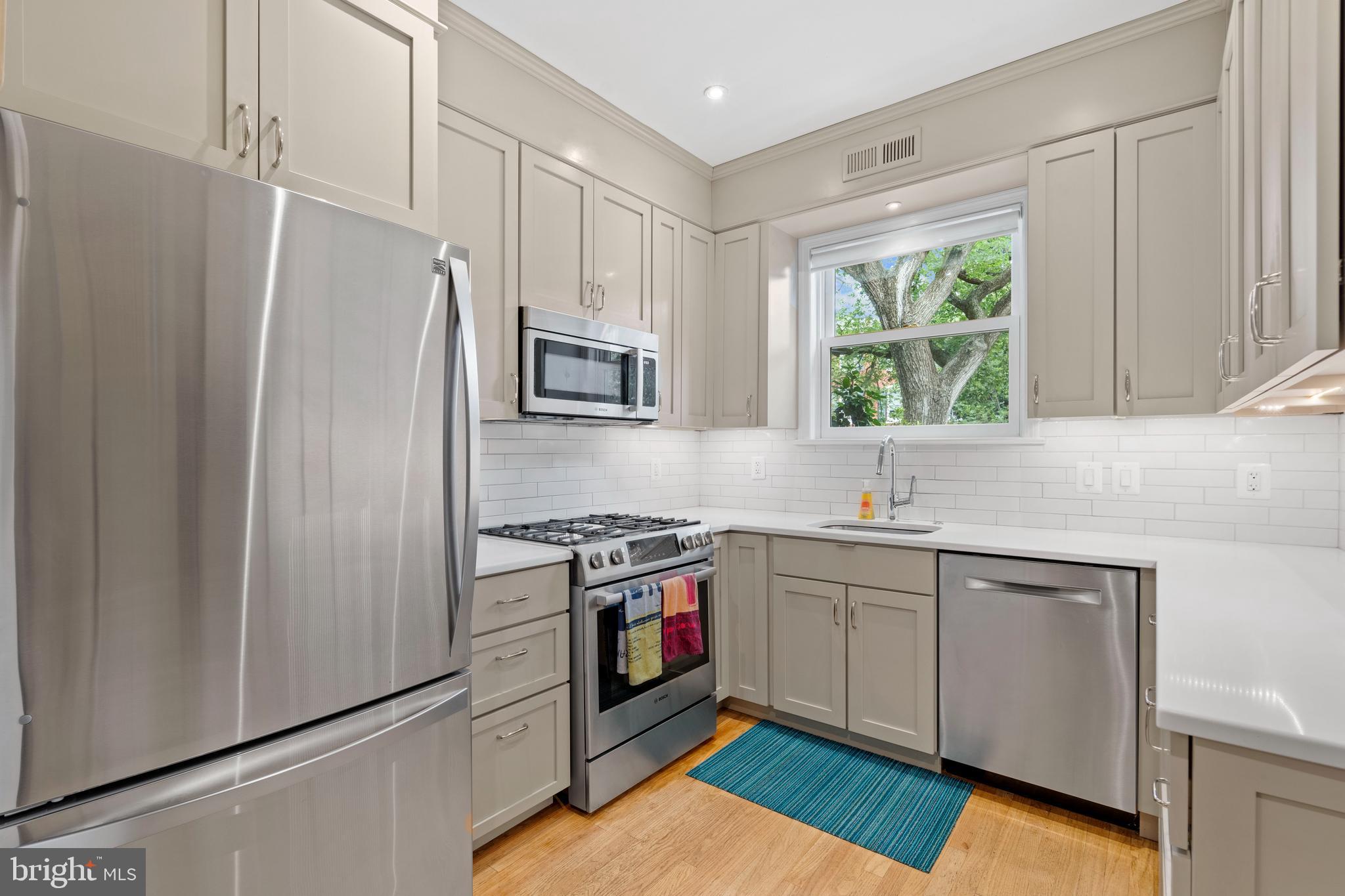 139 11TH STREET SE