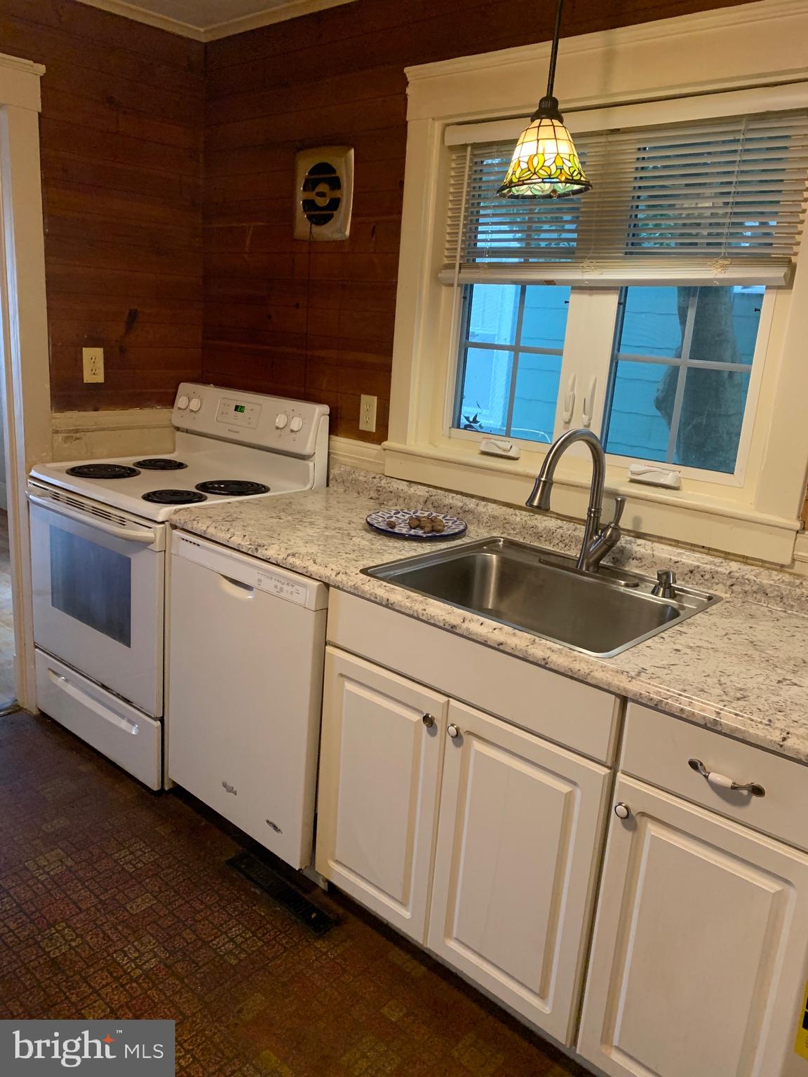 WEST END - Residential