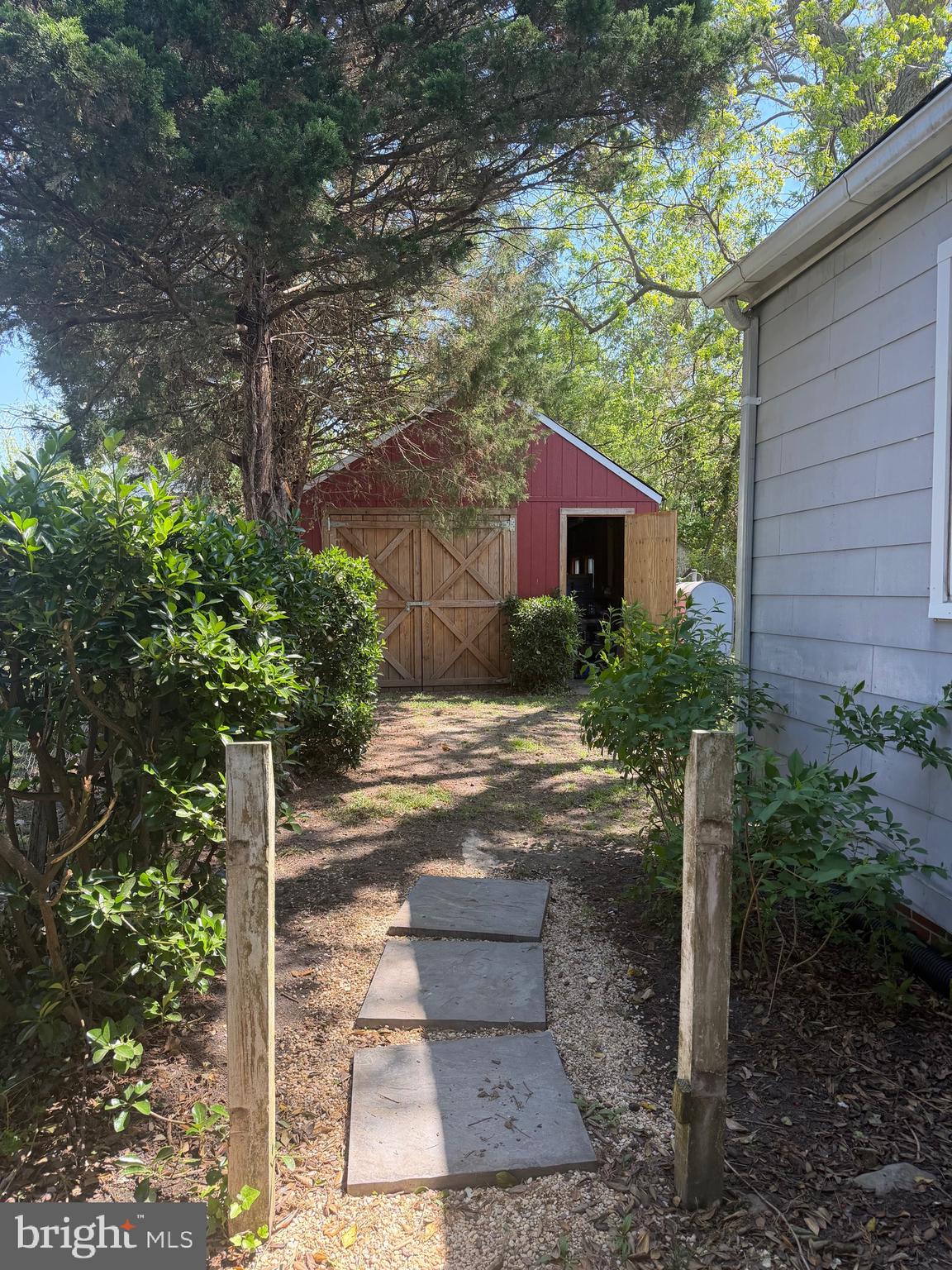 WEST END - Residential