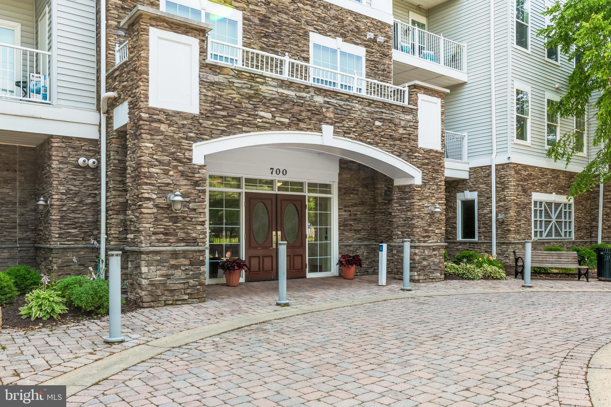 700 CATTAIL COVE 408