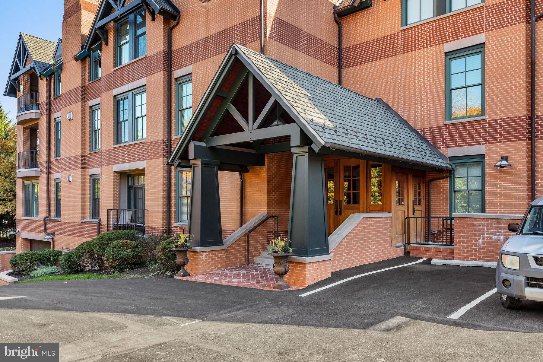 115 E. MONTGOMERY AVENUE 3B