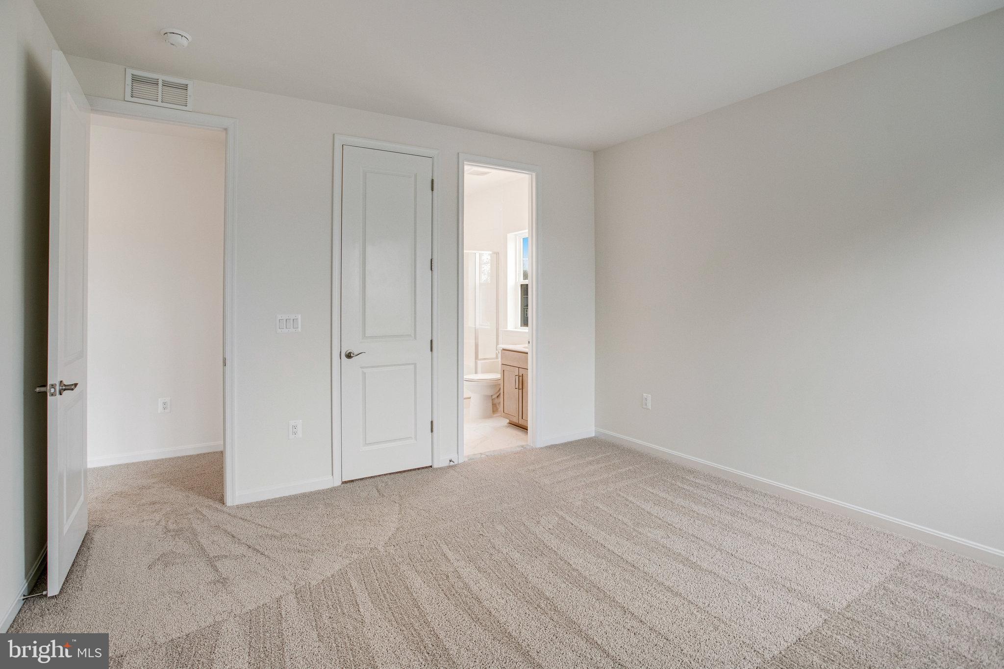 WHITE OAK - Residential