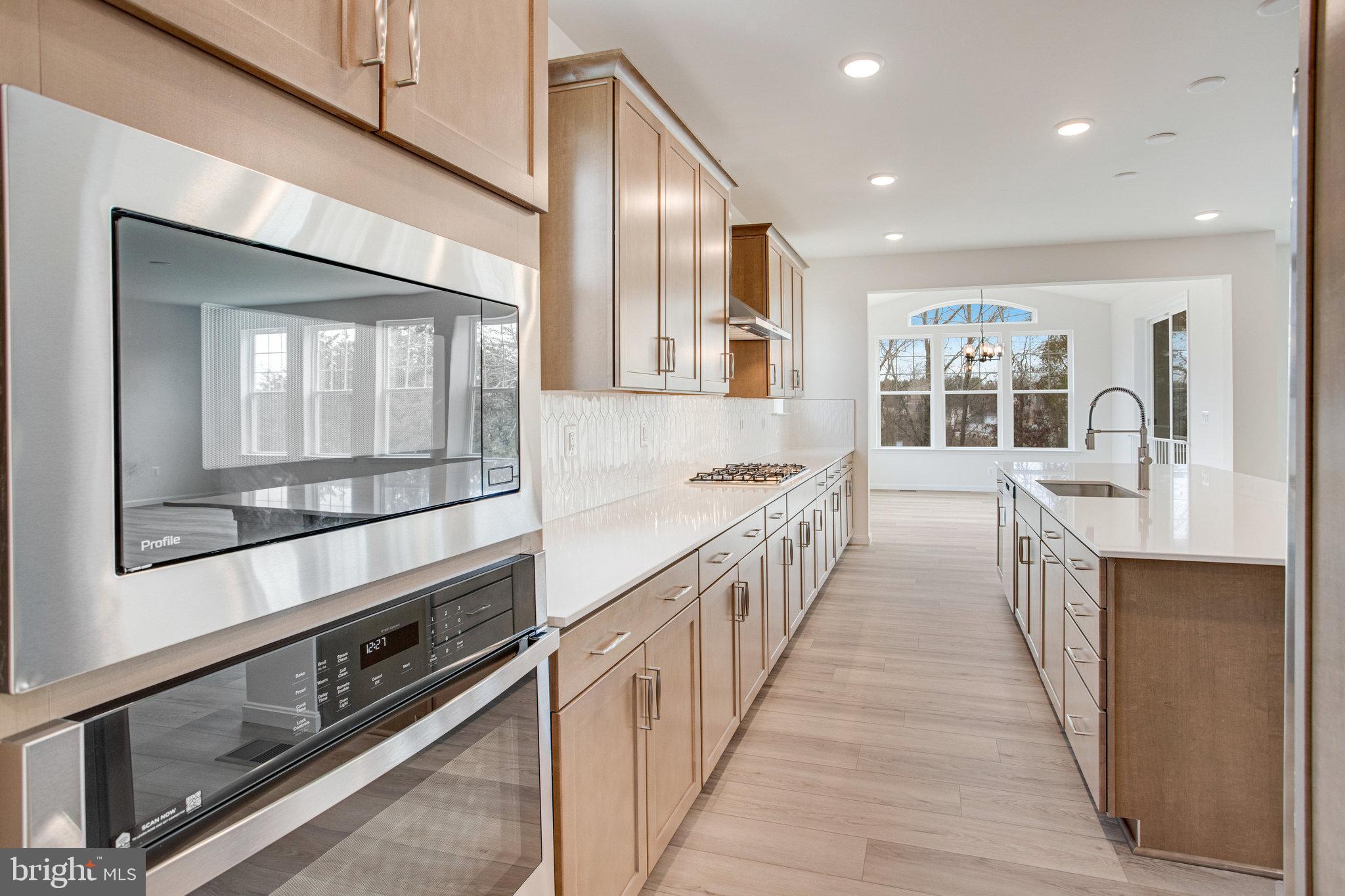 WHITE OAK - Residential