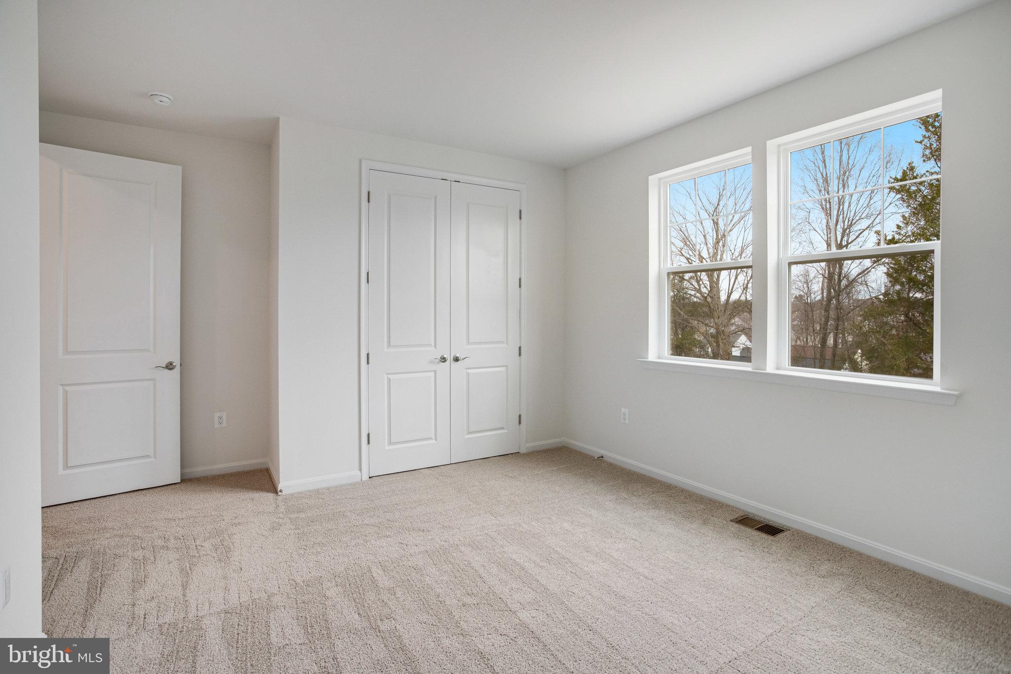 WHITE OAK - Residential