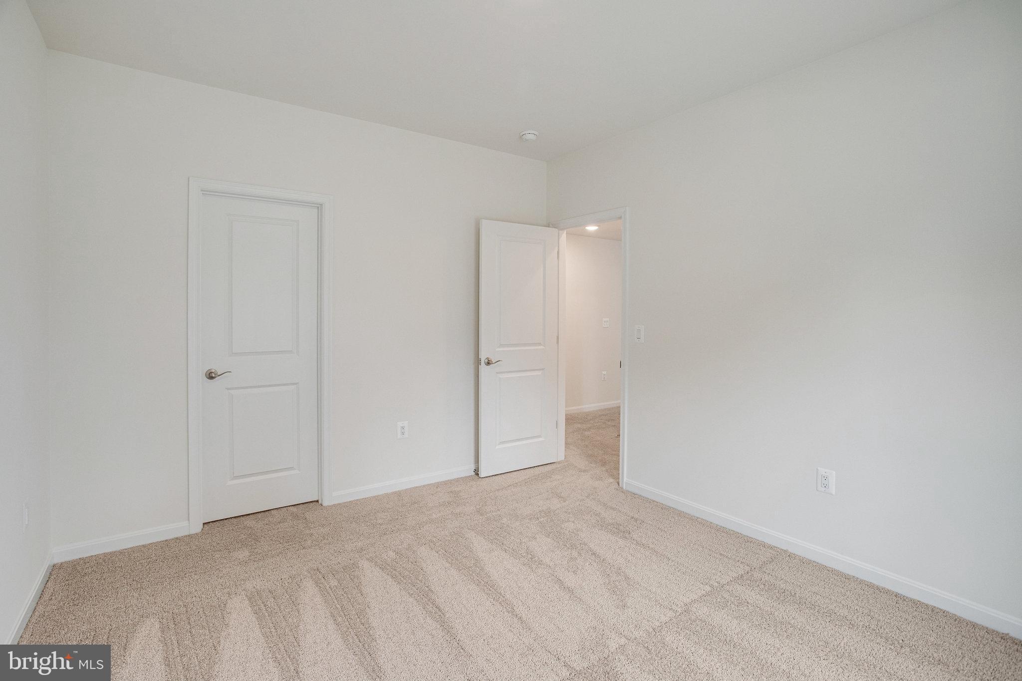 WHITE OAK - Residential