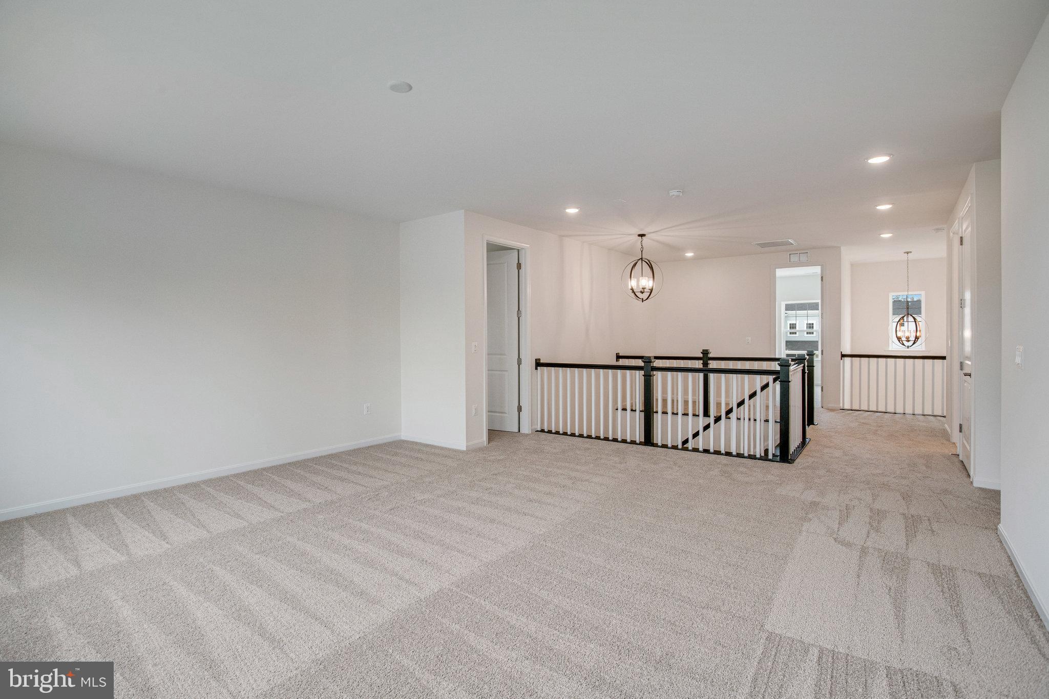 WHITE OAK - Residential