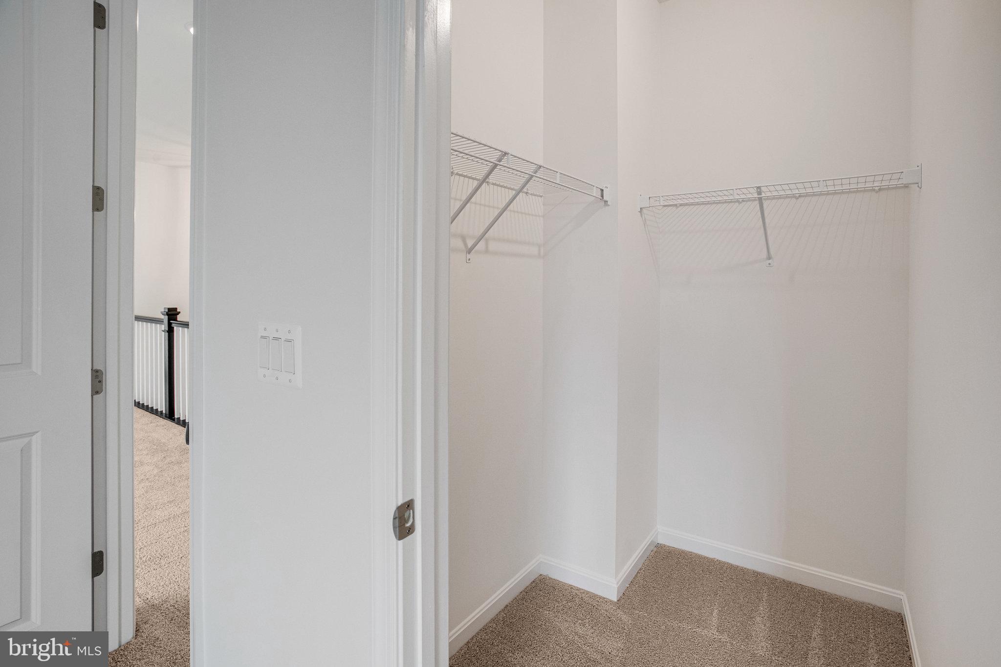 WHITE OAK - Residential