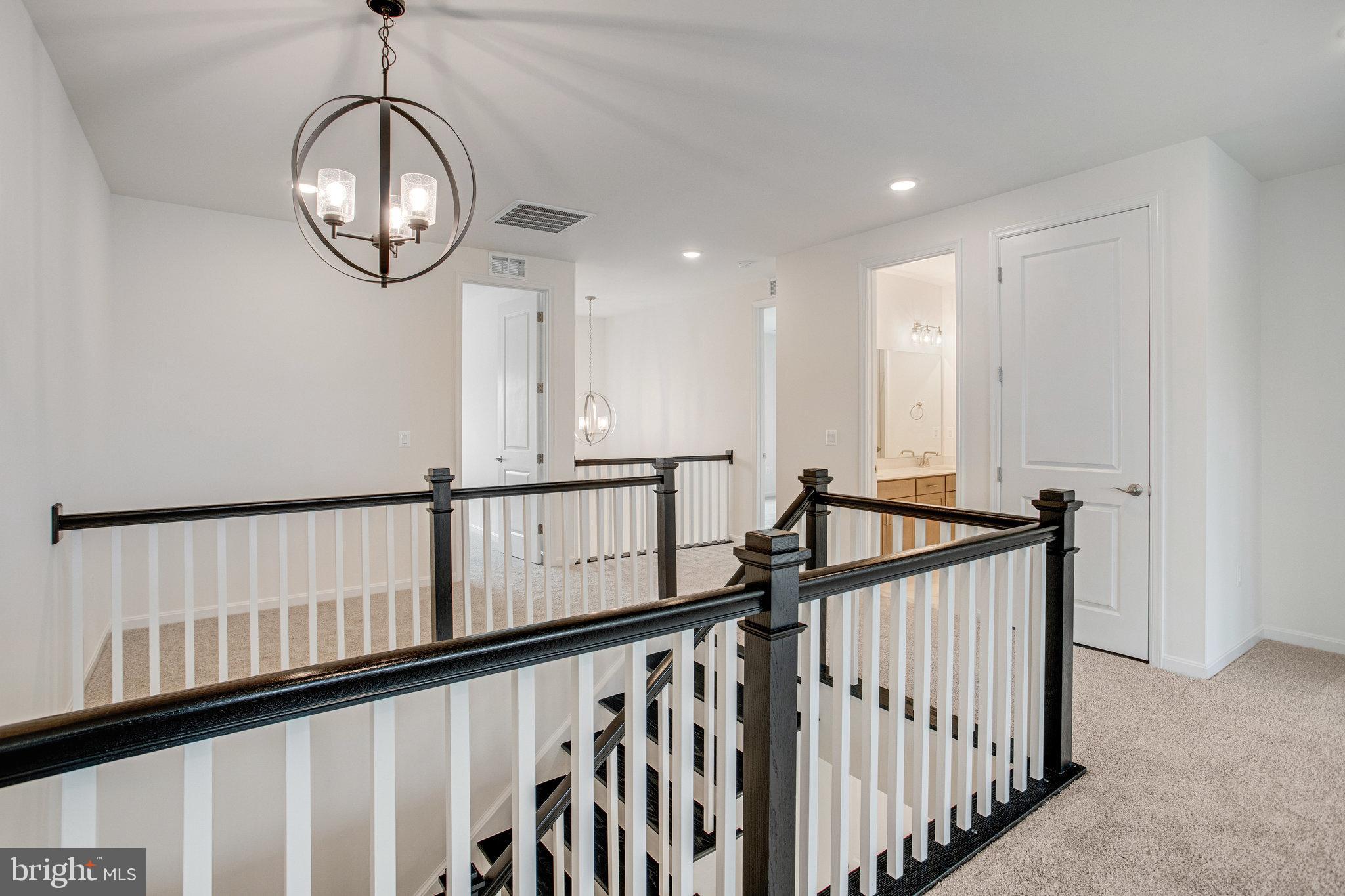 WHITE OAK - Residential