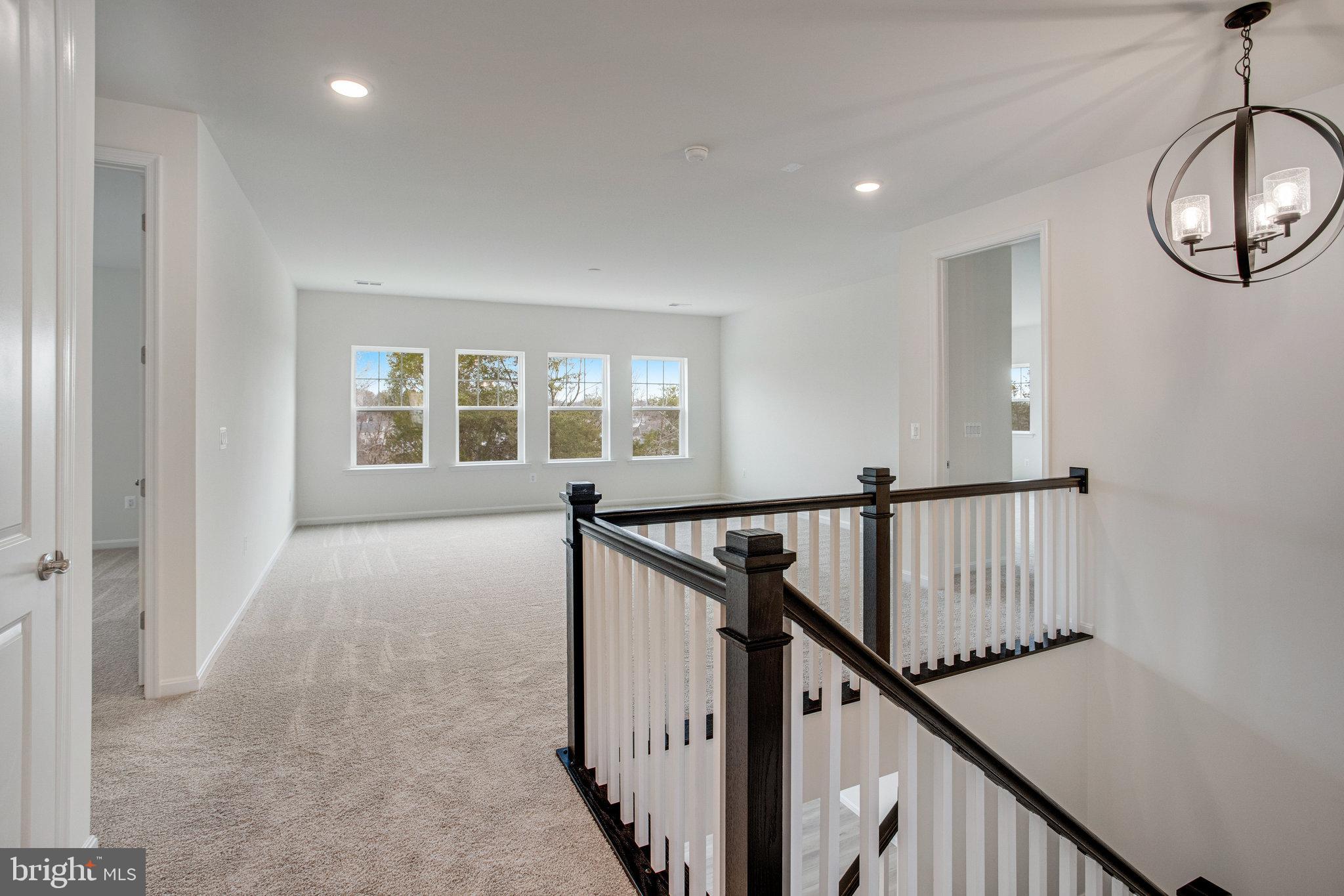 WHITE OAK - Residential