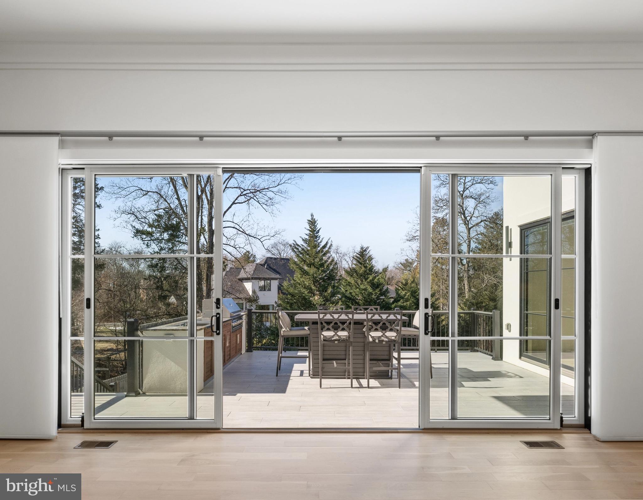 SALONA VILLAGE - Residential