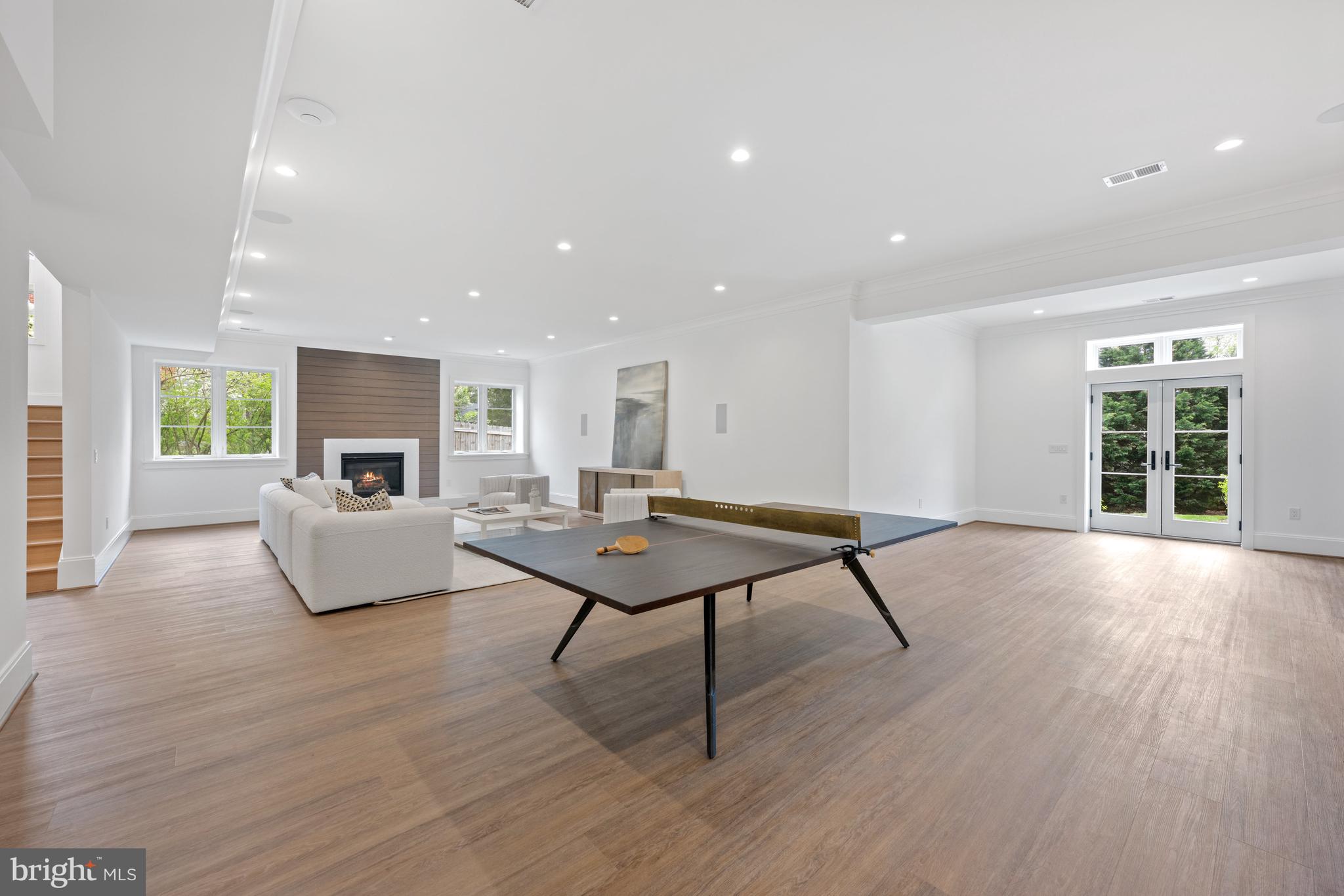 SALONA VILLAGE - Residential