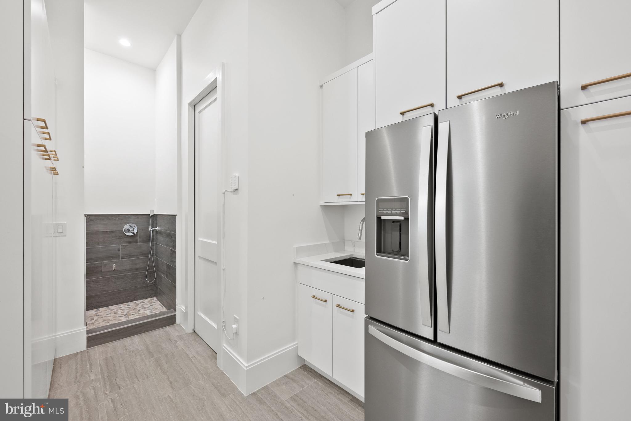 SALONA VILLAGE - Residential