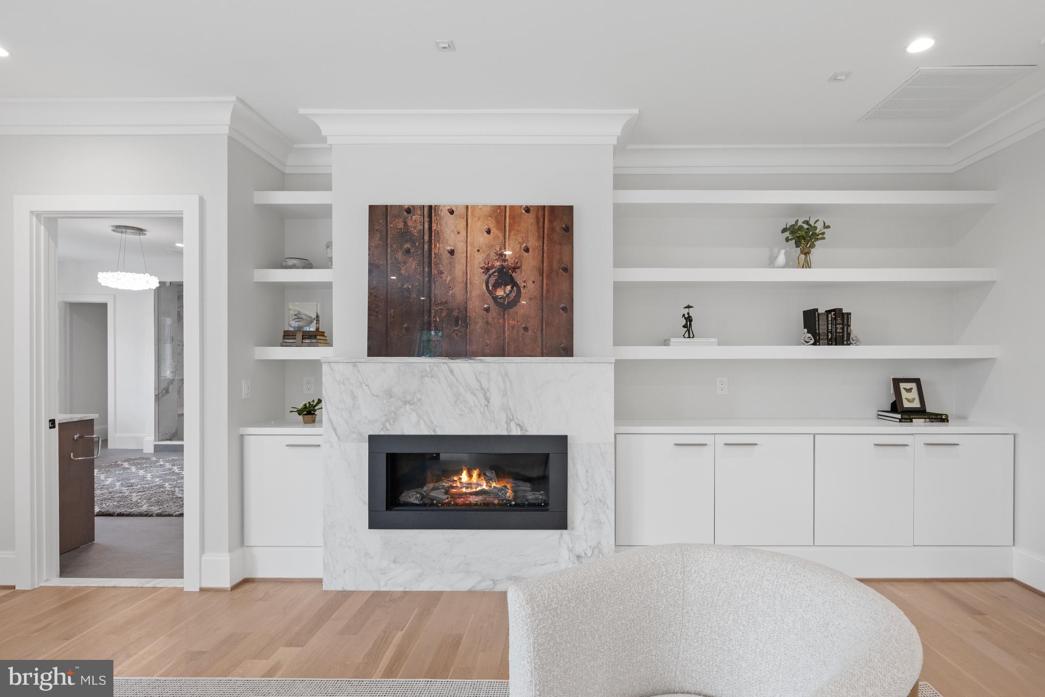 SALONA VILLAGE - Residential