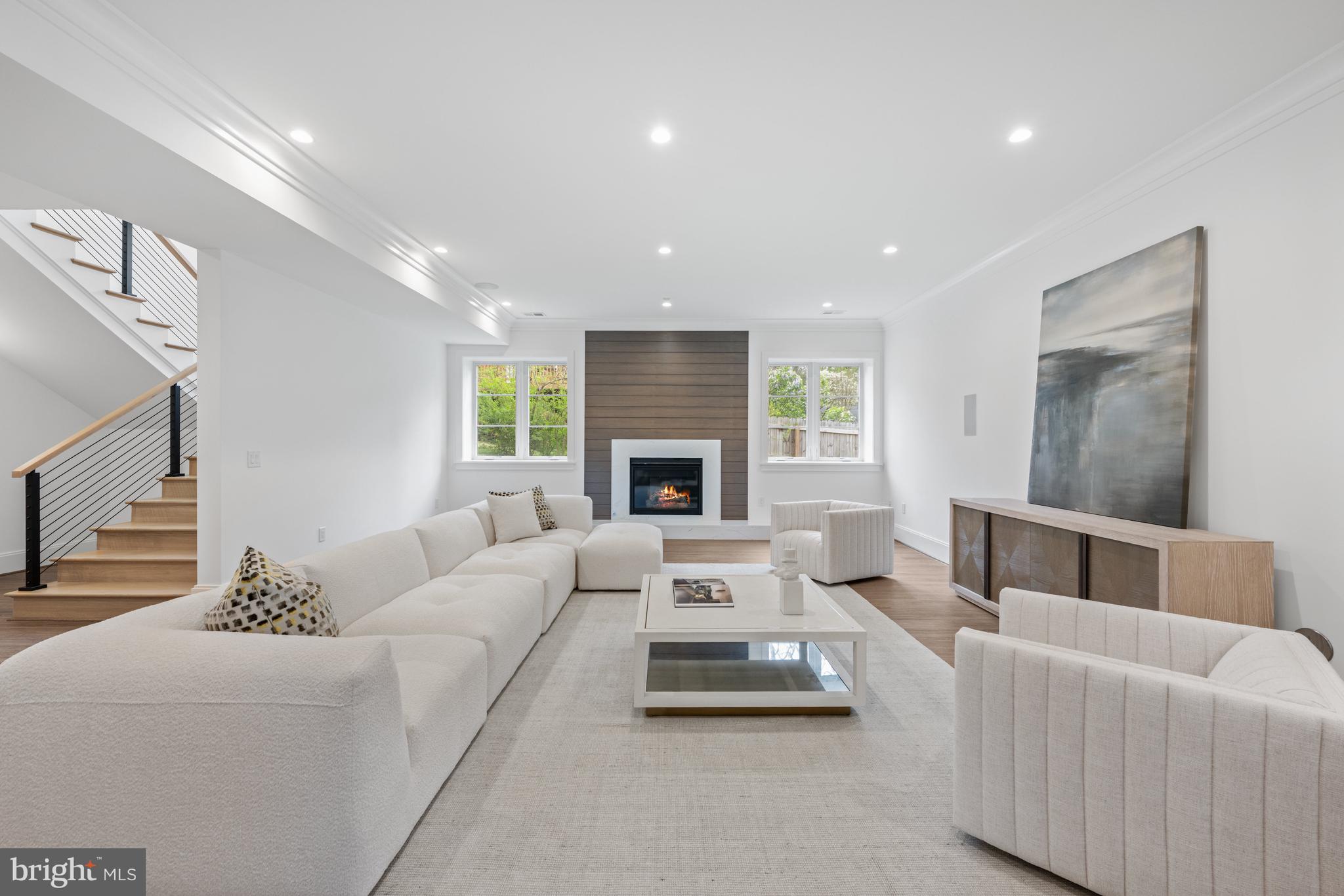 SALONA VILLAGE - Residential