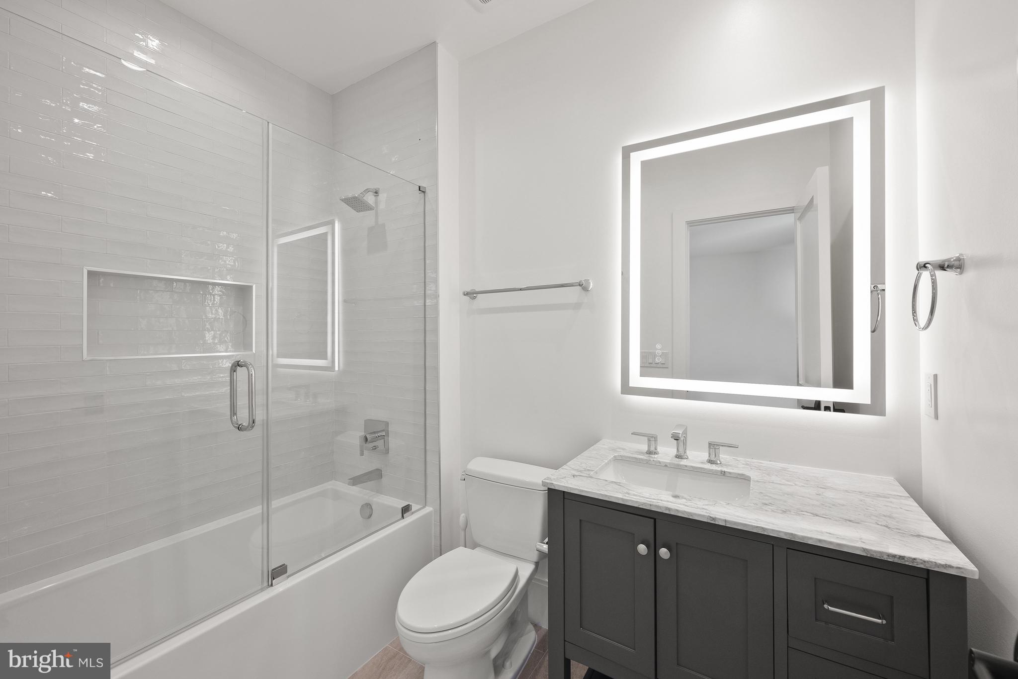 SALONA VILLAGE - Residential