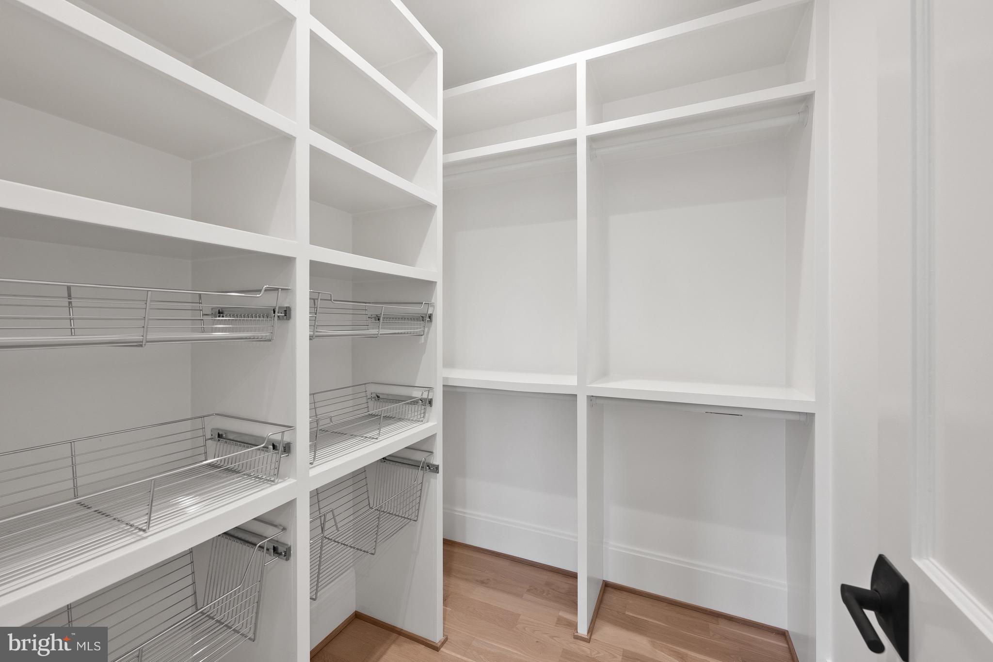 SALONA VILLAGE - Residential