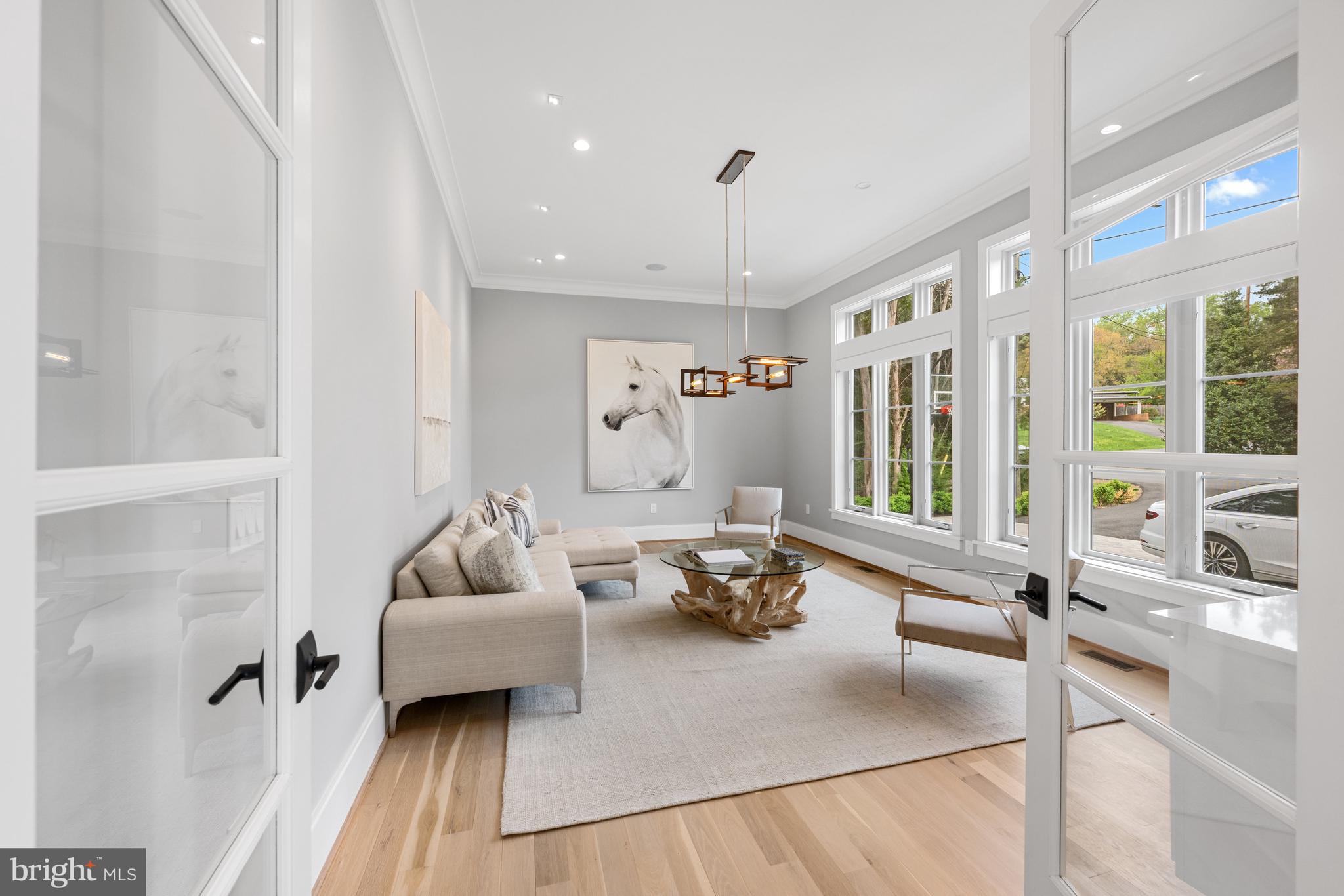 SALONA VILLAGE - Residential