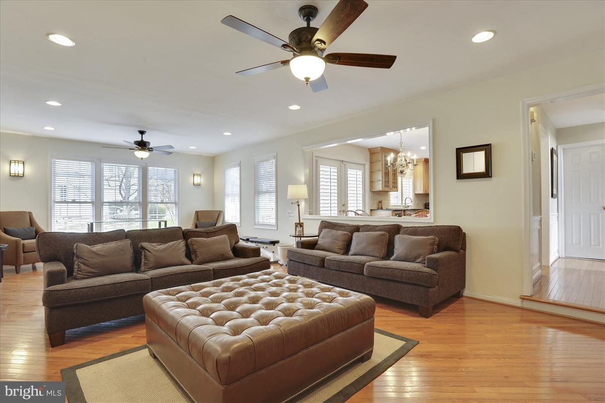 POTOMAC LAKES - Residential