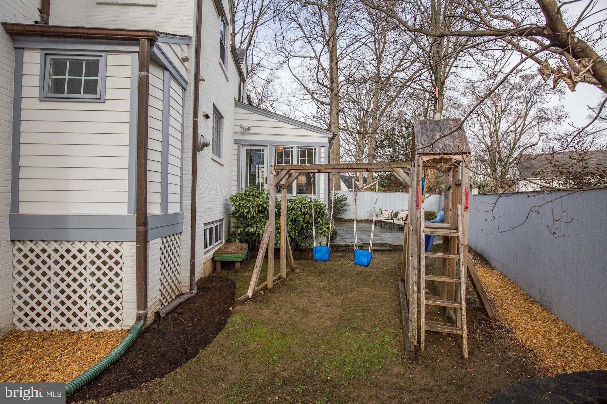 CHEVY CHASE - Residential