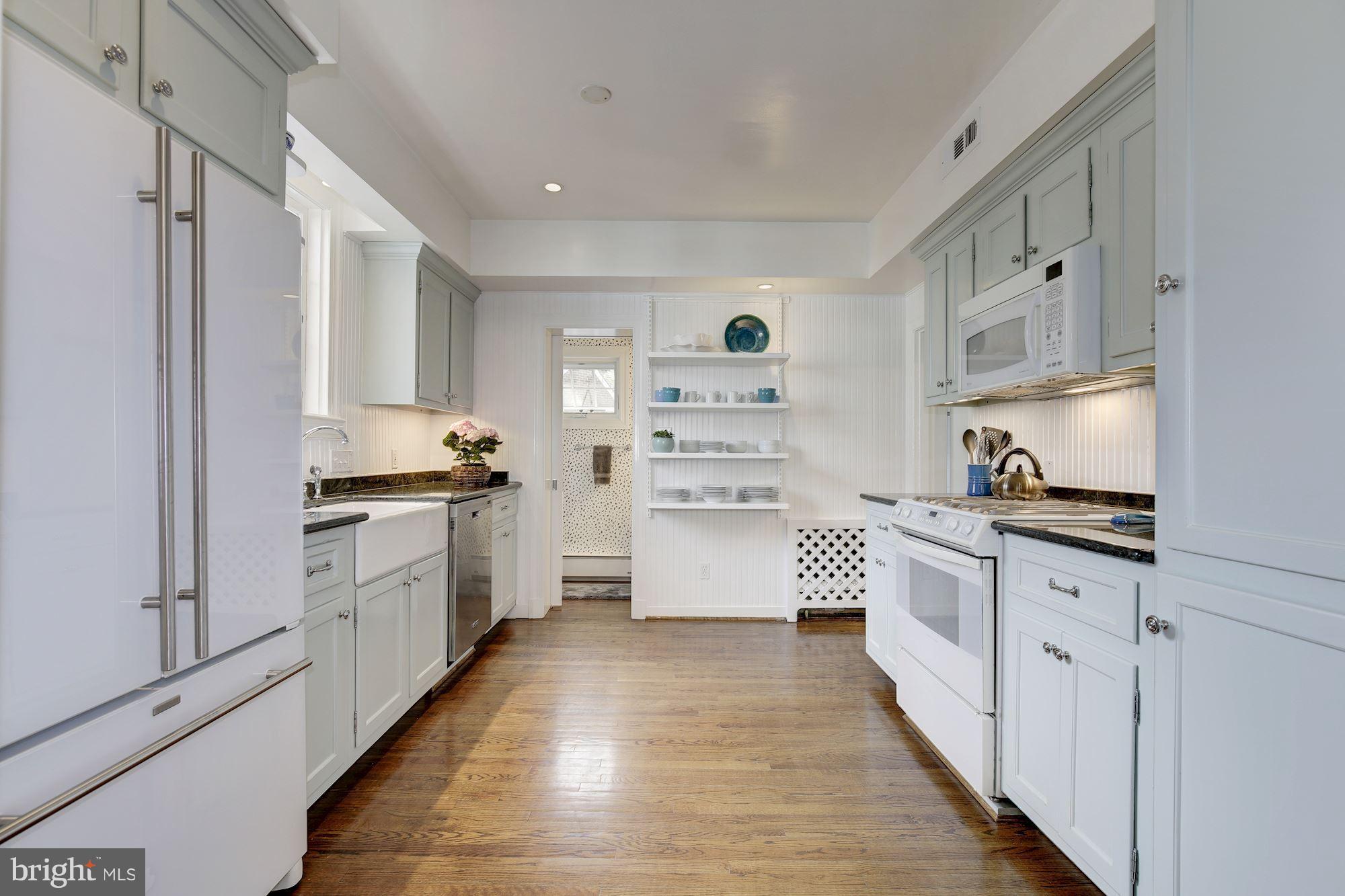 CHEVY CHASE - Residential