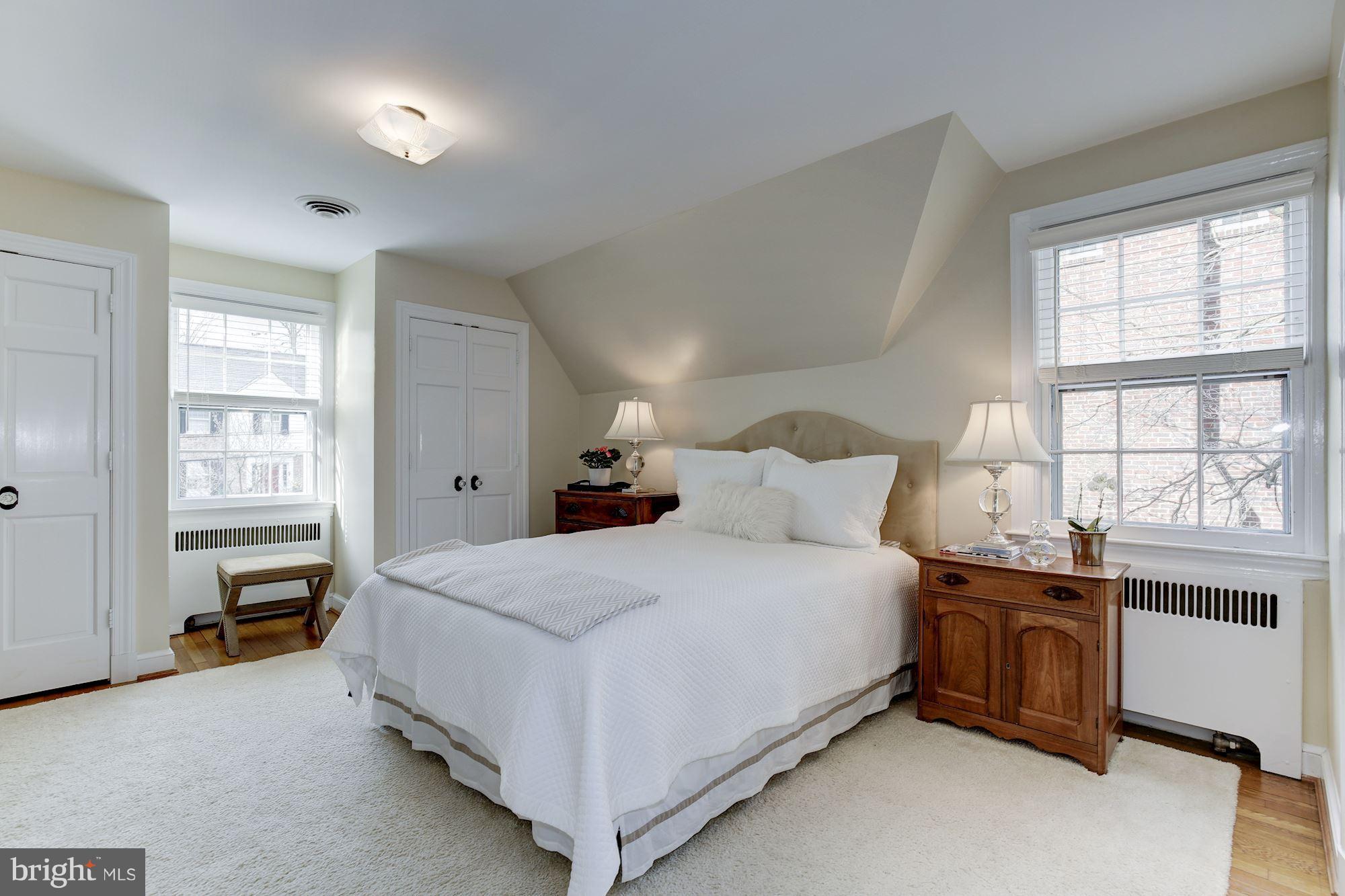 CHEVY CHASE - Residential