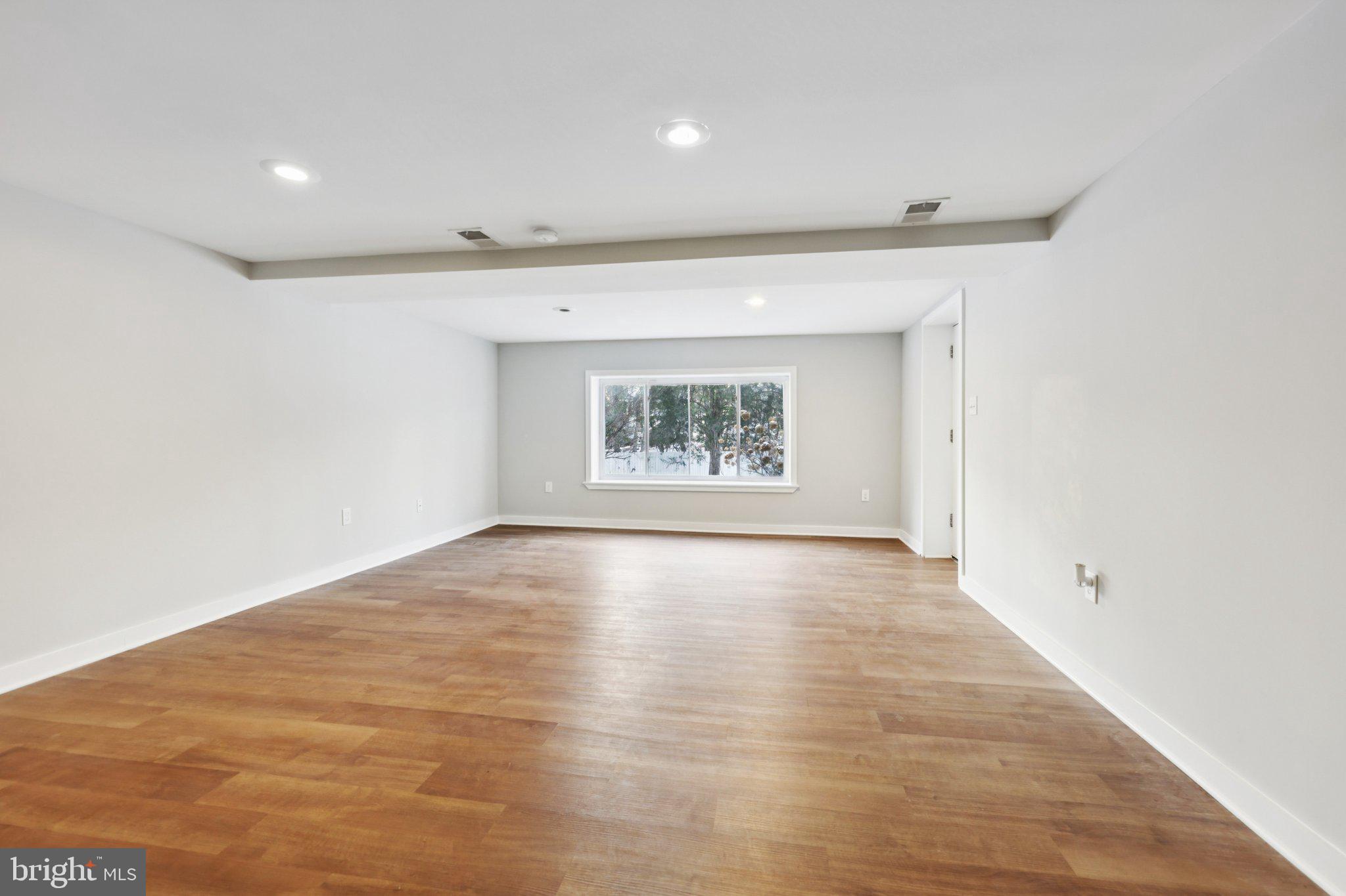 MUNSON HILL - Residential