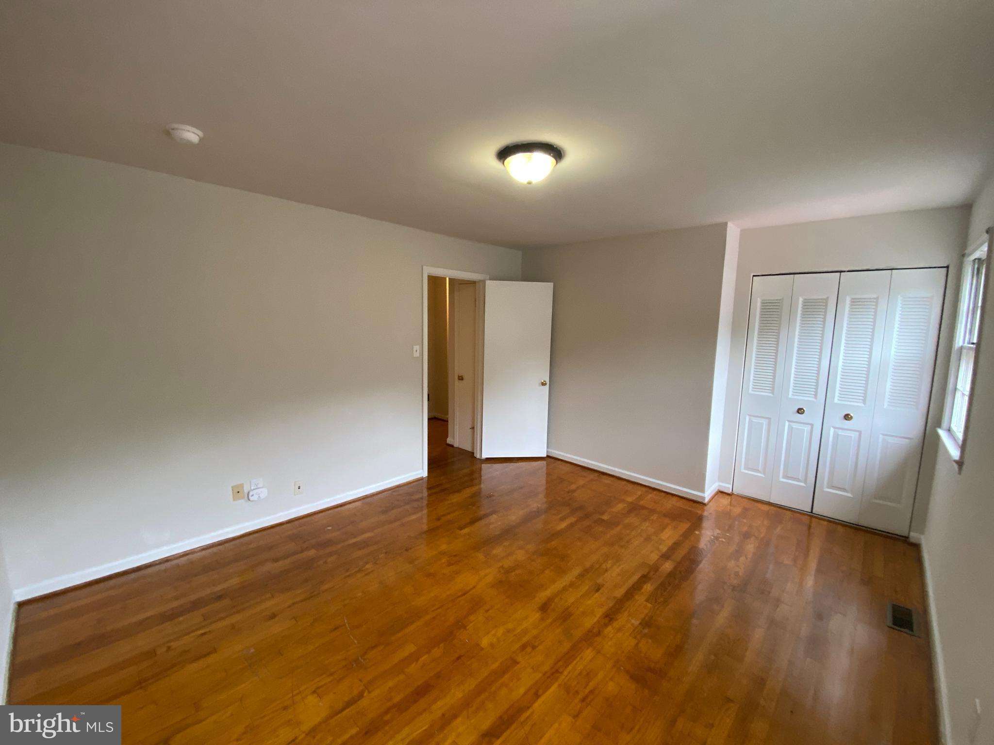 OLDE GREENWICH - Residential Lease