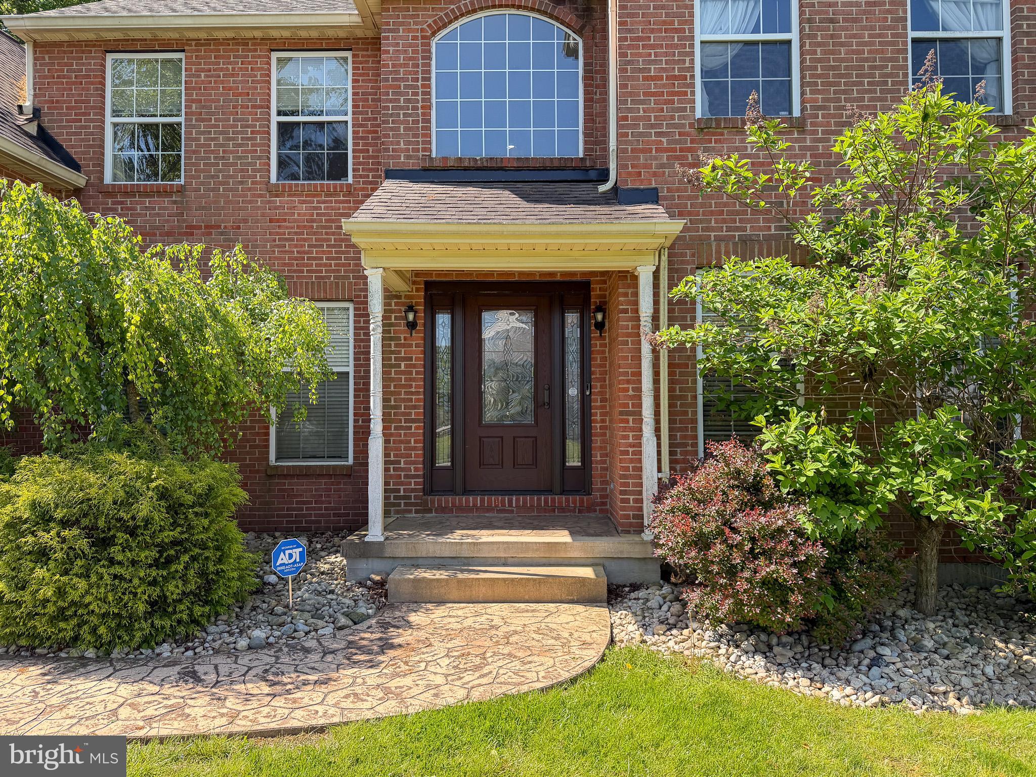 13 WHIRLAWAY DRIVE