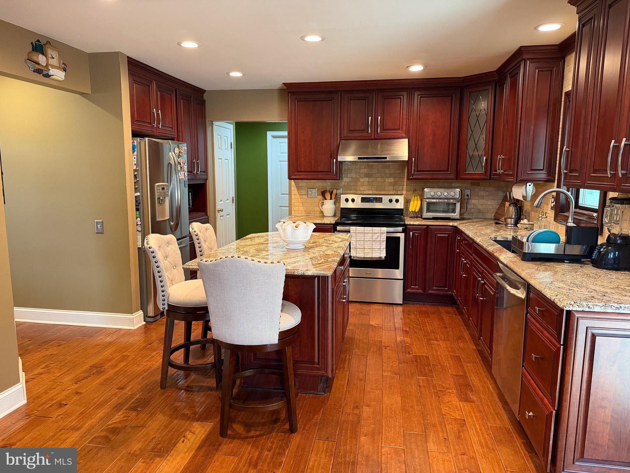 13 WHIRLAWAY DRIVE