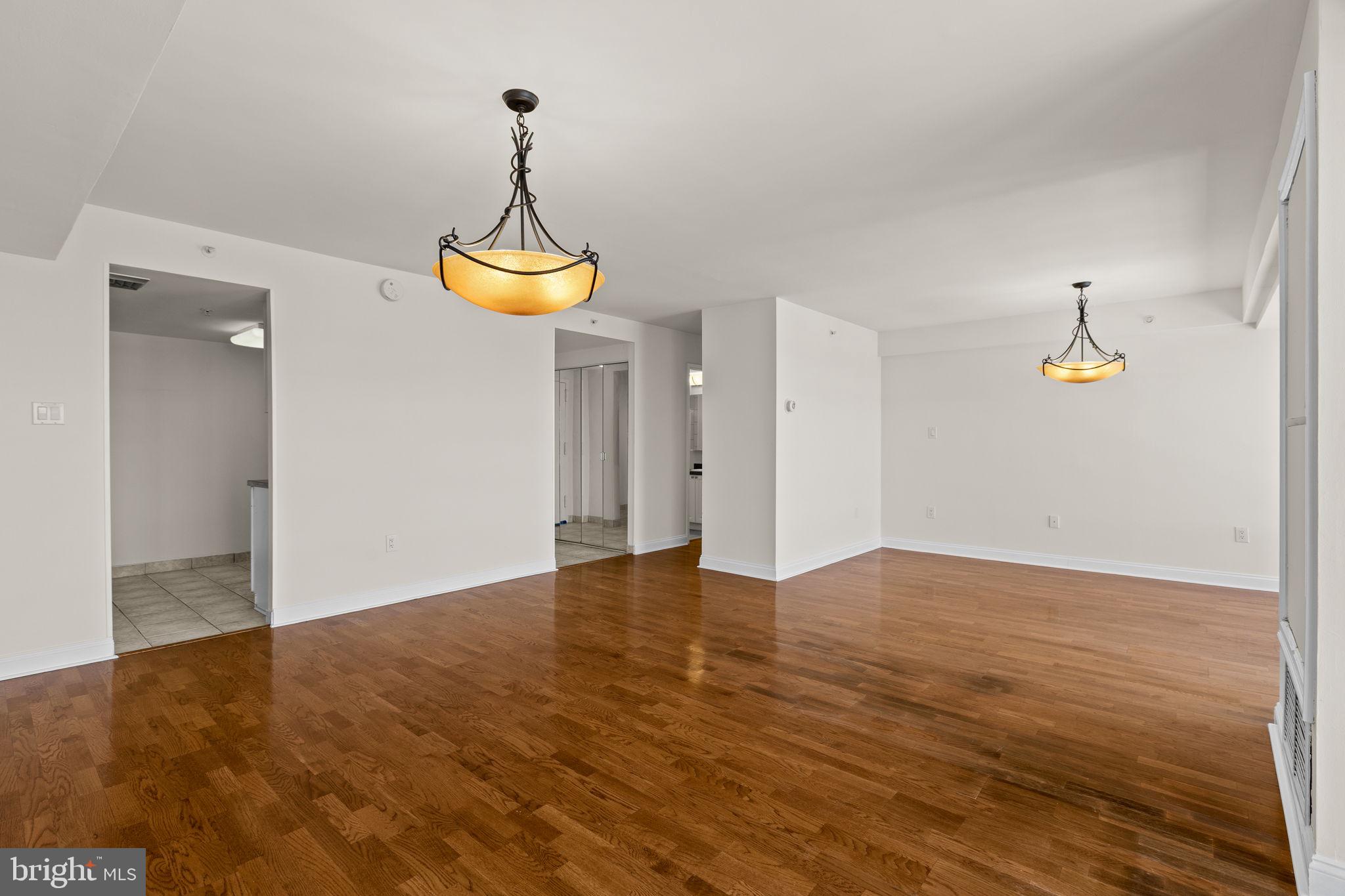 2001 HAMILTON STREET 2215