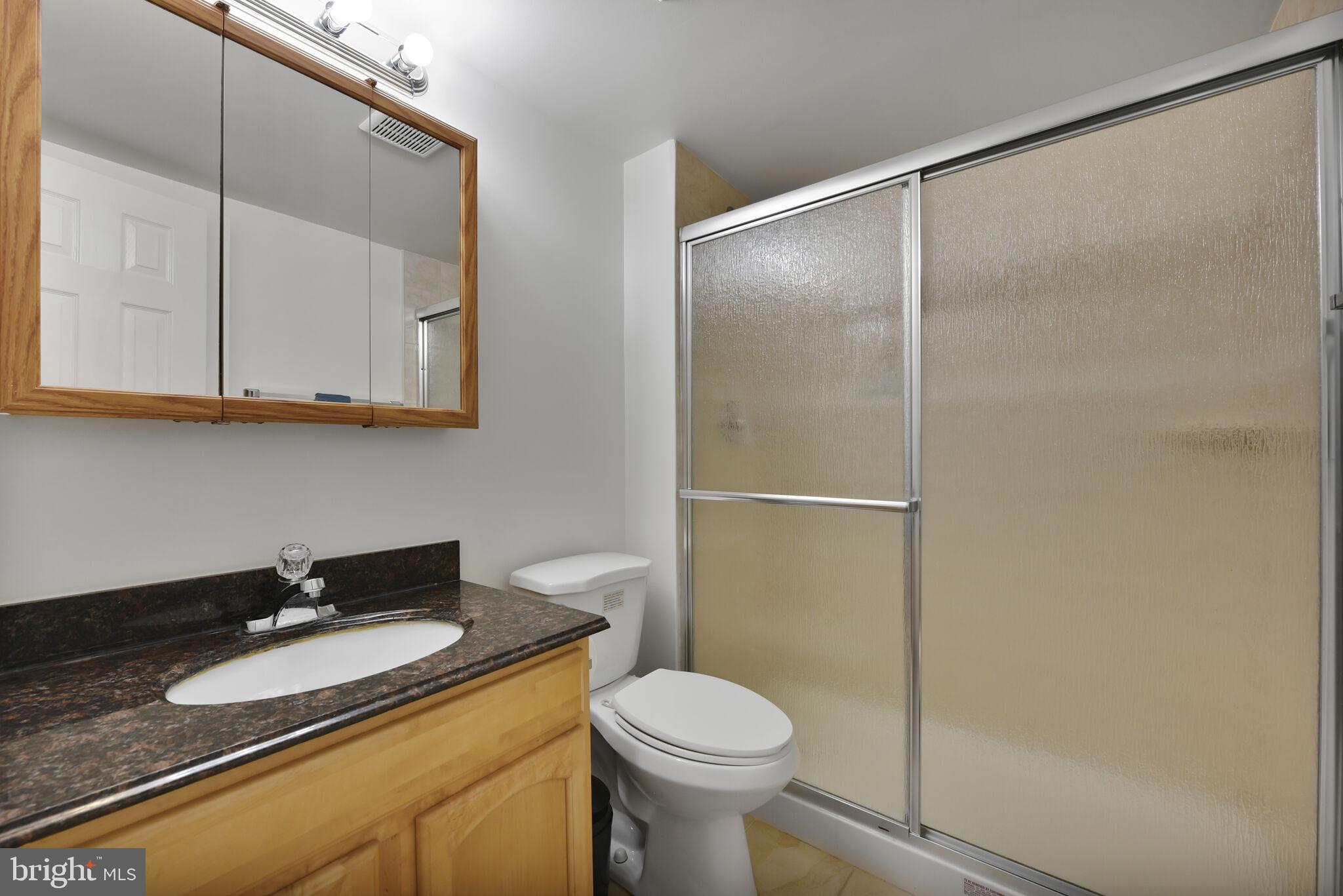 POOKS HILL - Residential