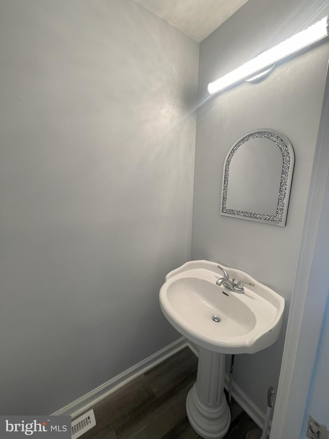 WATERFORD PLACE - Residential Lease