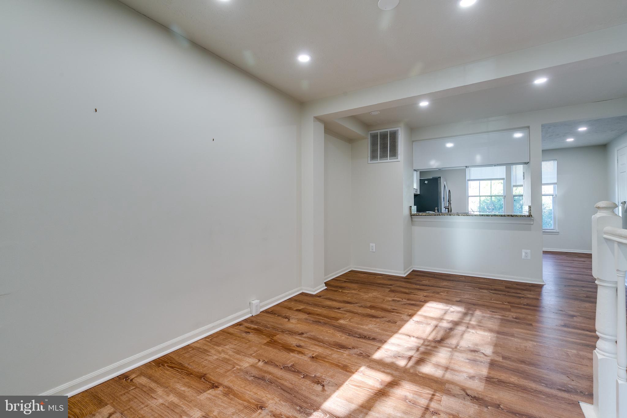 WOODCREST - Residential Lease