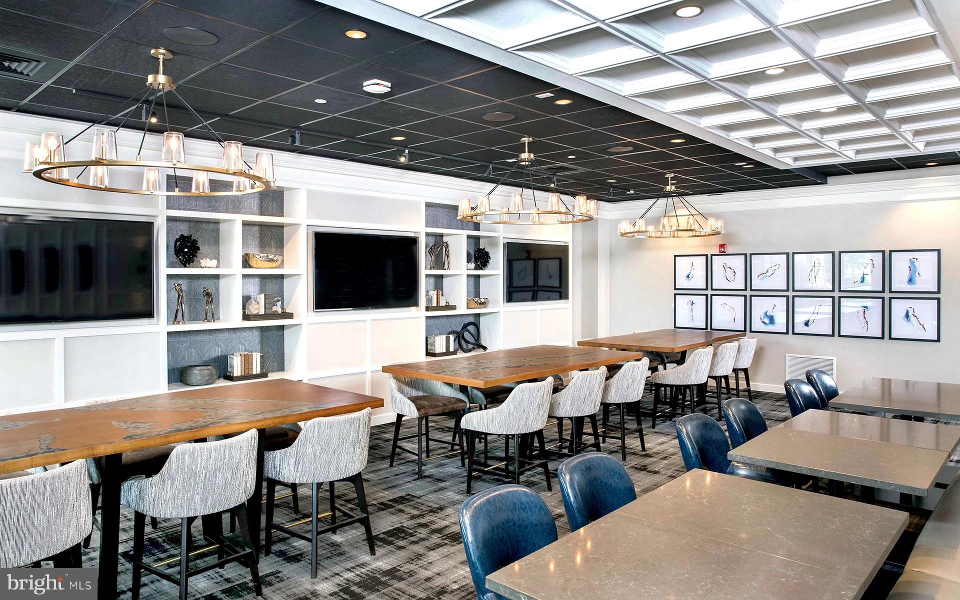 DOMINION VALLEY COUNTRY CLUB - Residential