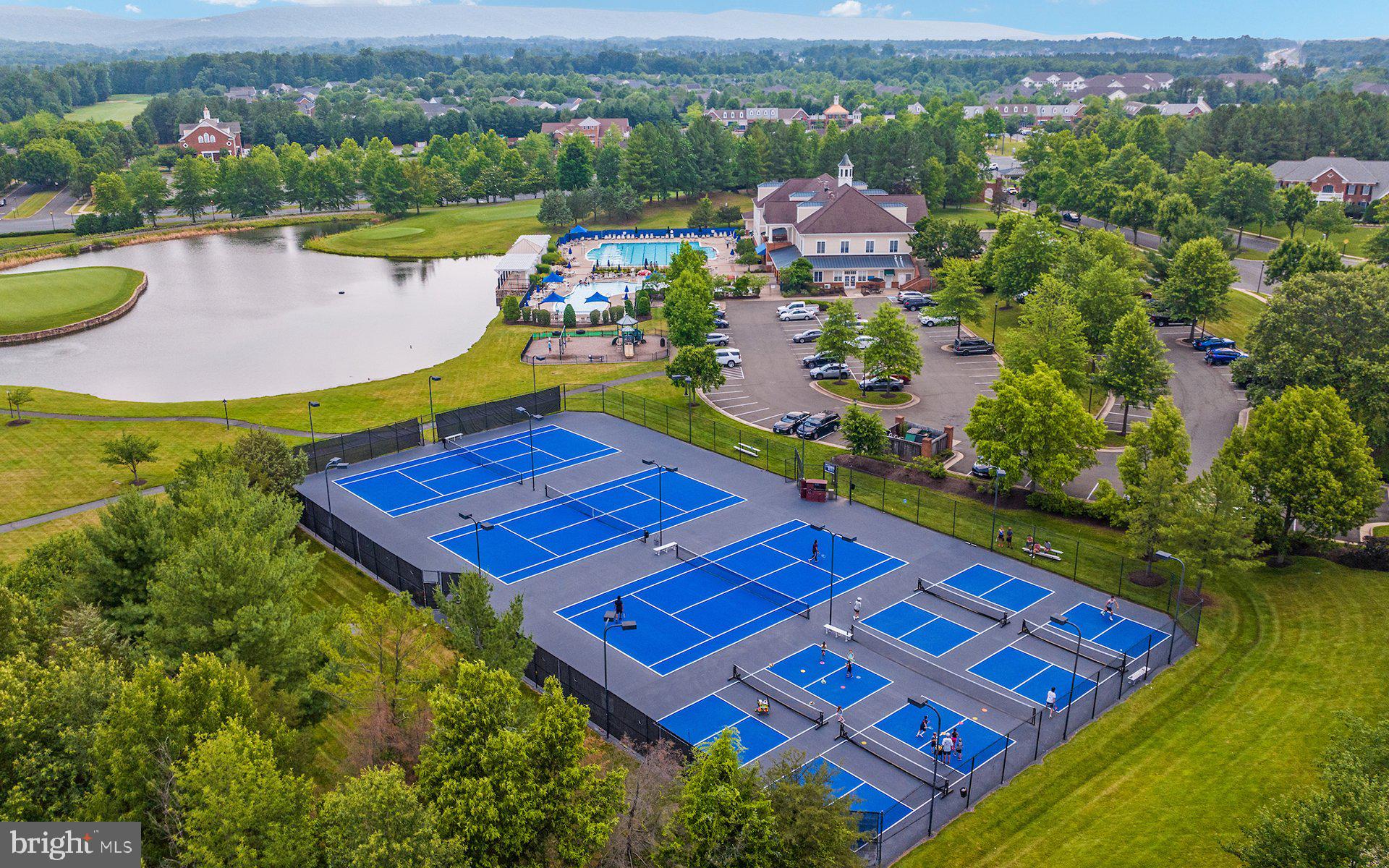 DOMINION VALLEY COUNTRY CLUB - Residential