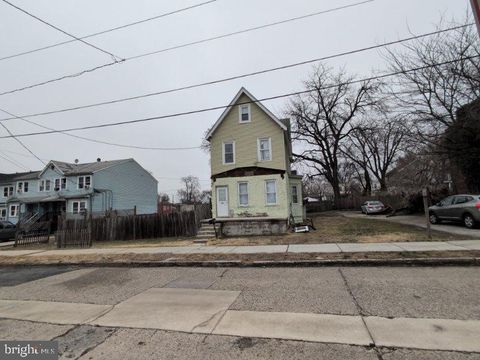Homes For Sale - 130 N 35th St St<br/> CAMDEN, NJ 08105