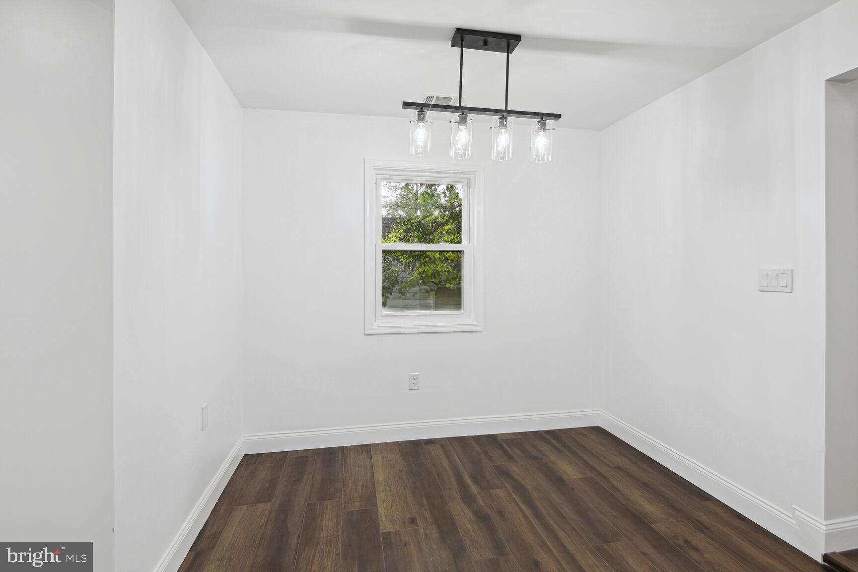 WEST LANHAM HILLS - Residential