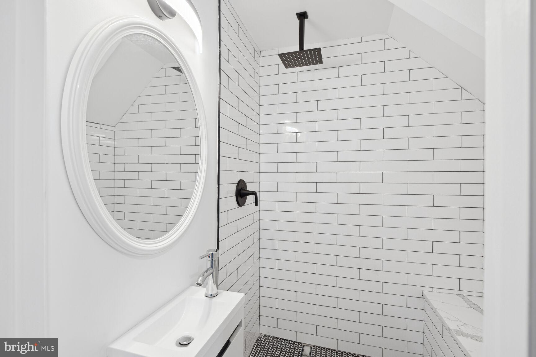 WEST LANHAM HILLS - Residential