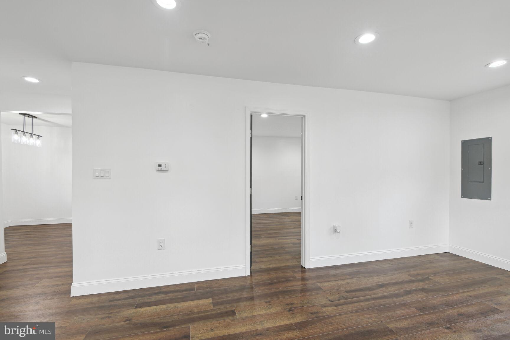 WEST LANHAM HILLS - Residential